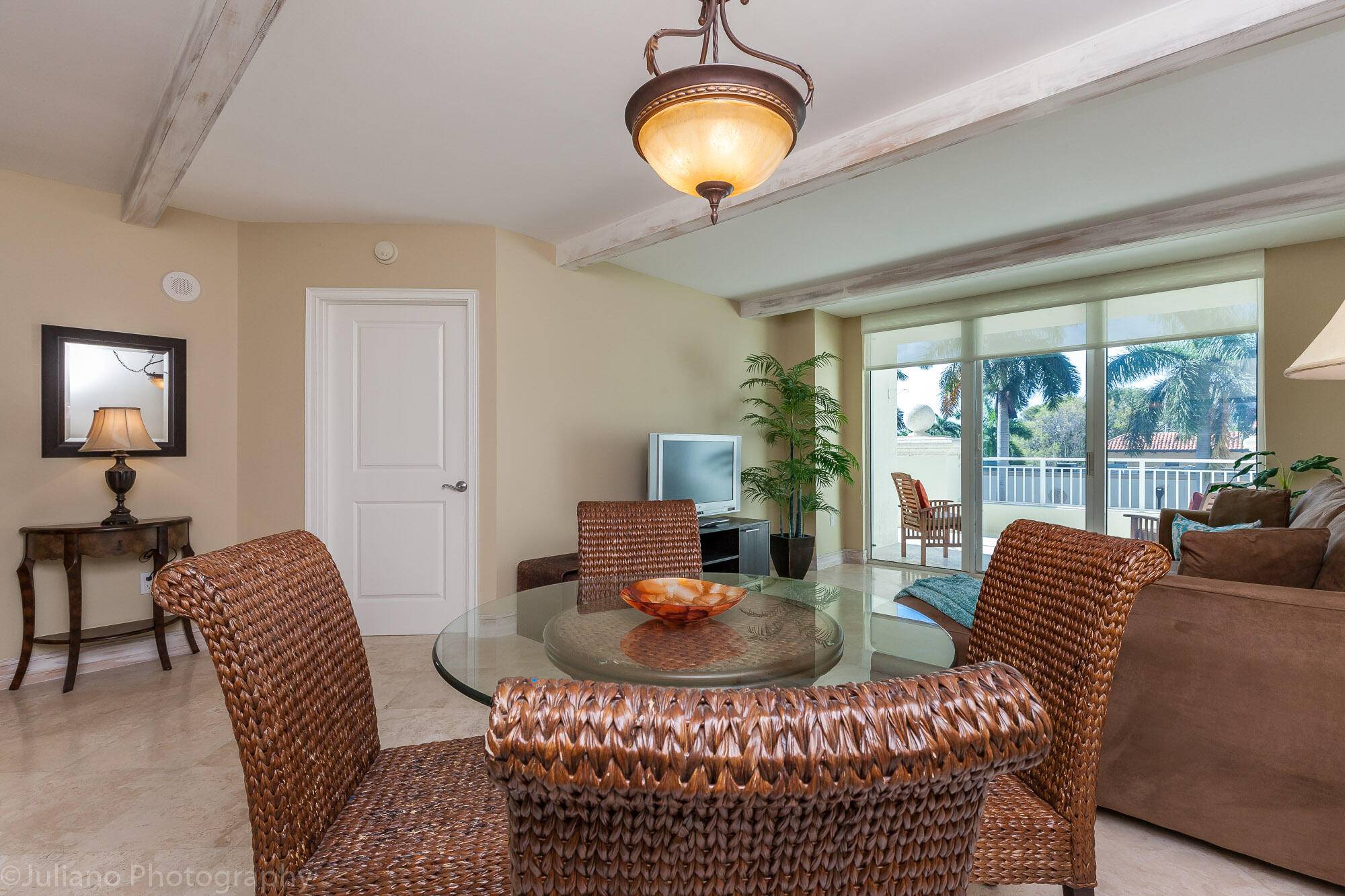 Boca Raton, FL 33432,99 SE Mizner BLVD 323