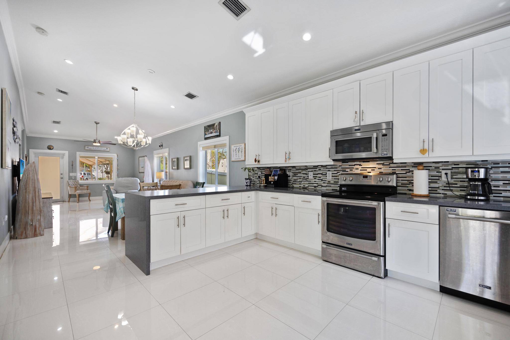Key Largo, FL 33037,14 Edward PL