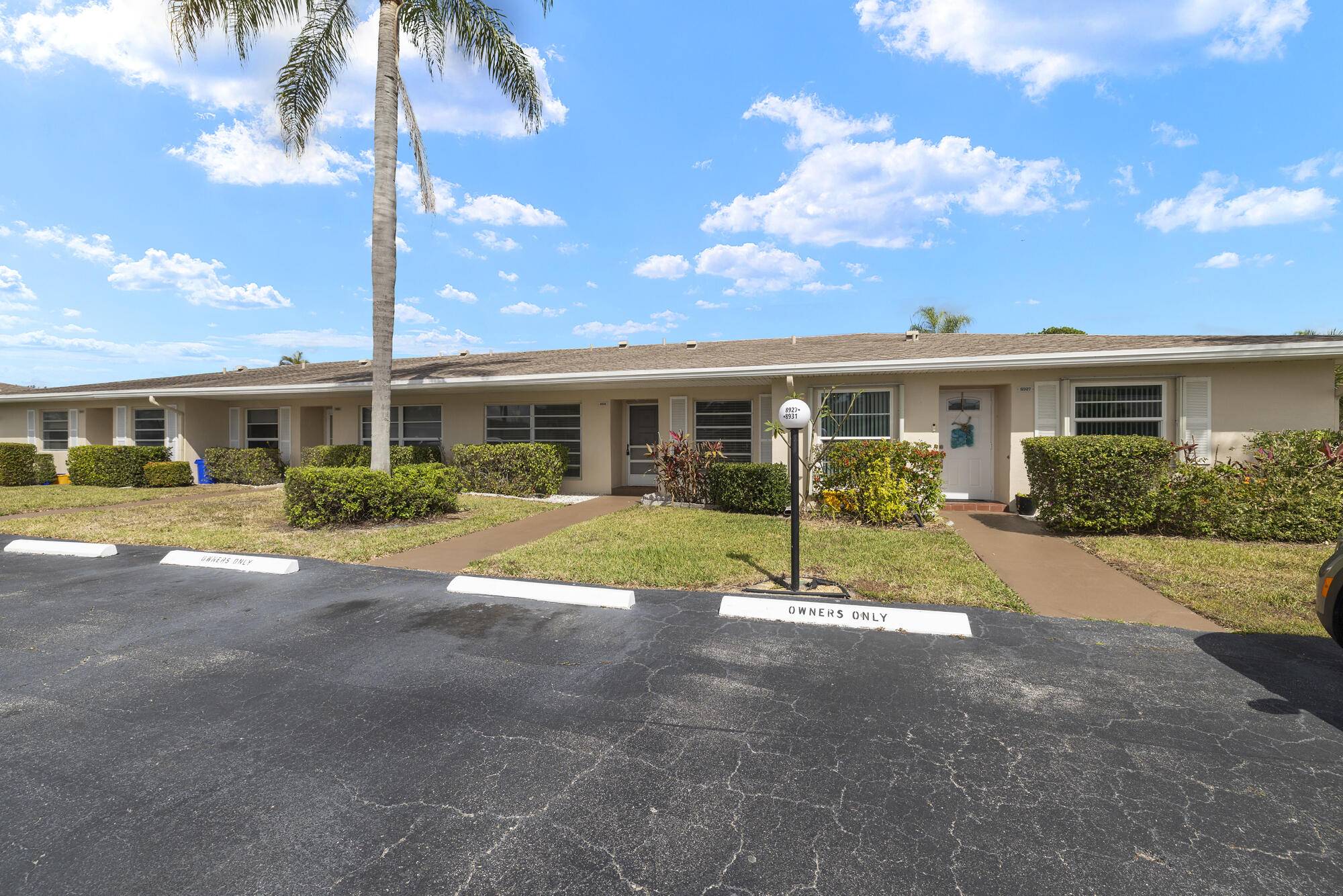 Boca Raton, FL 33433,8931 Warwick DR