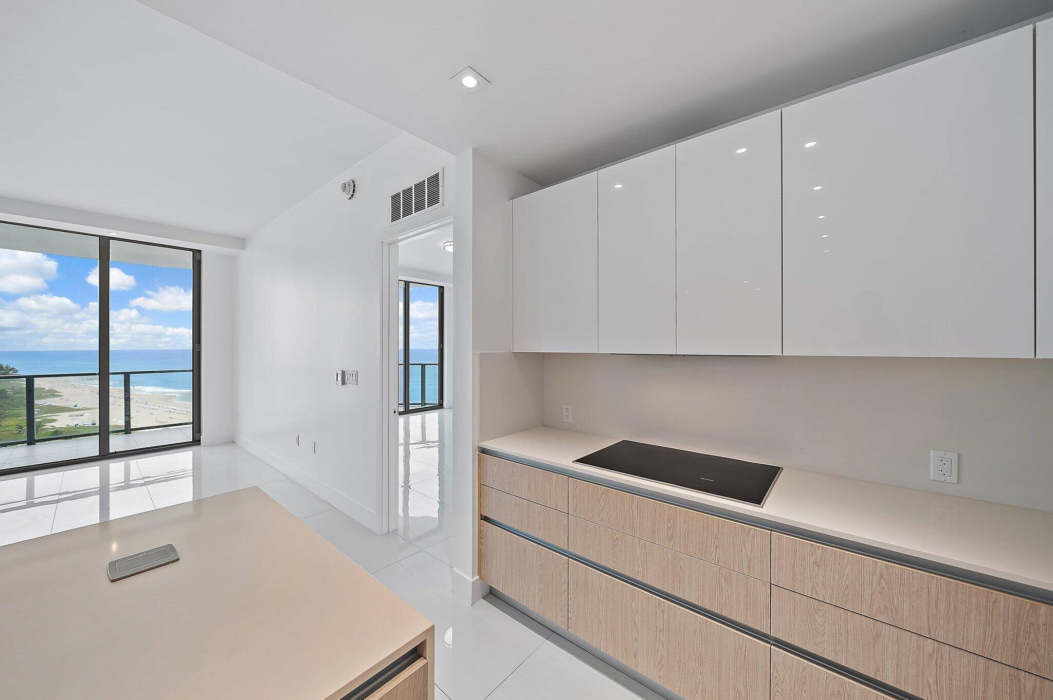 Singer Island, FL 33404,3100 N Ocean DR H1502