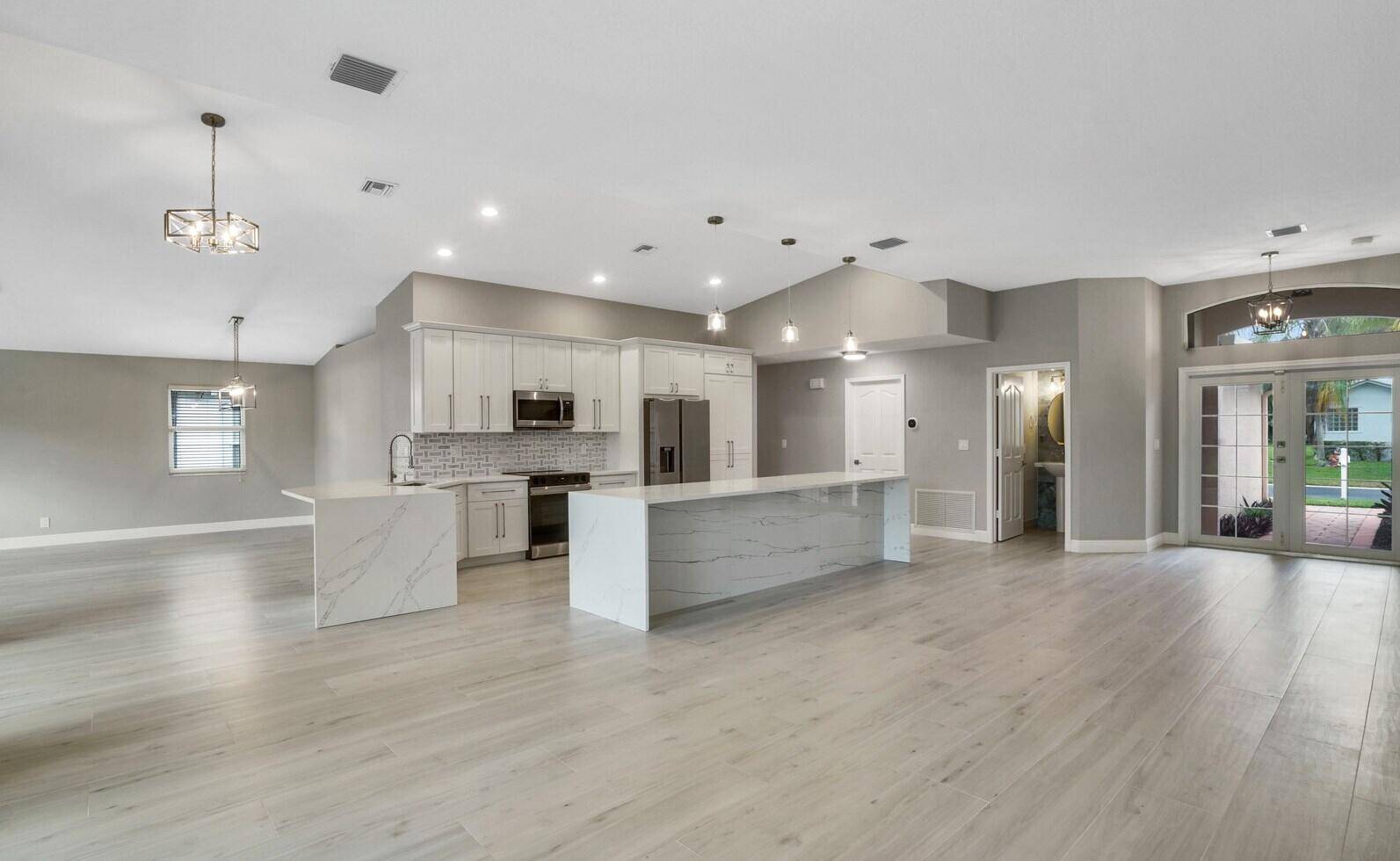Greenacres, FL 33413,2559 Egret Lake DR