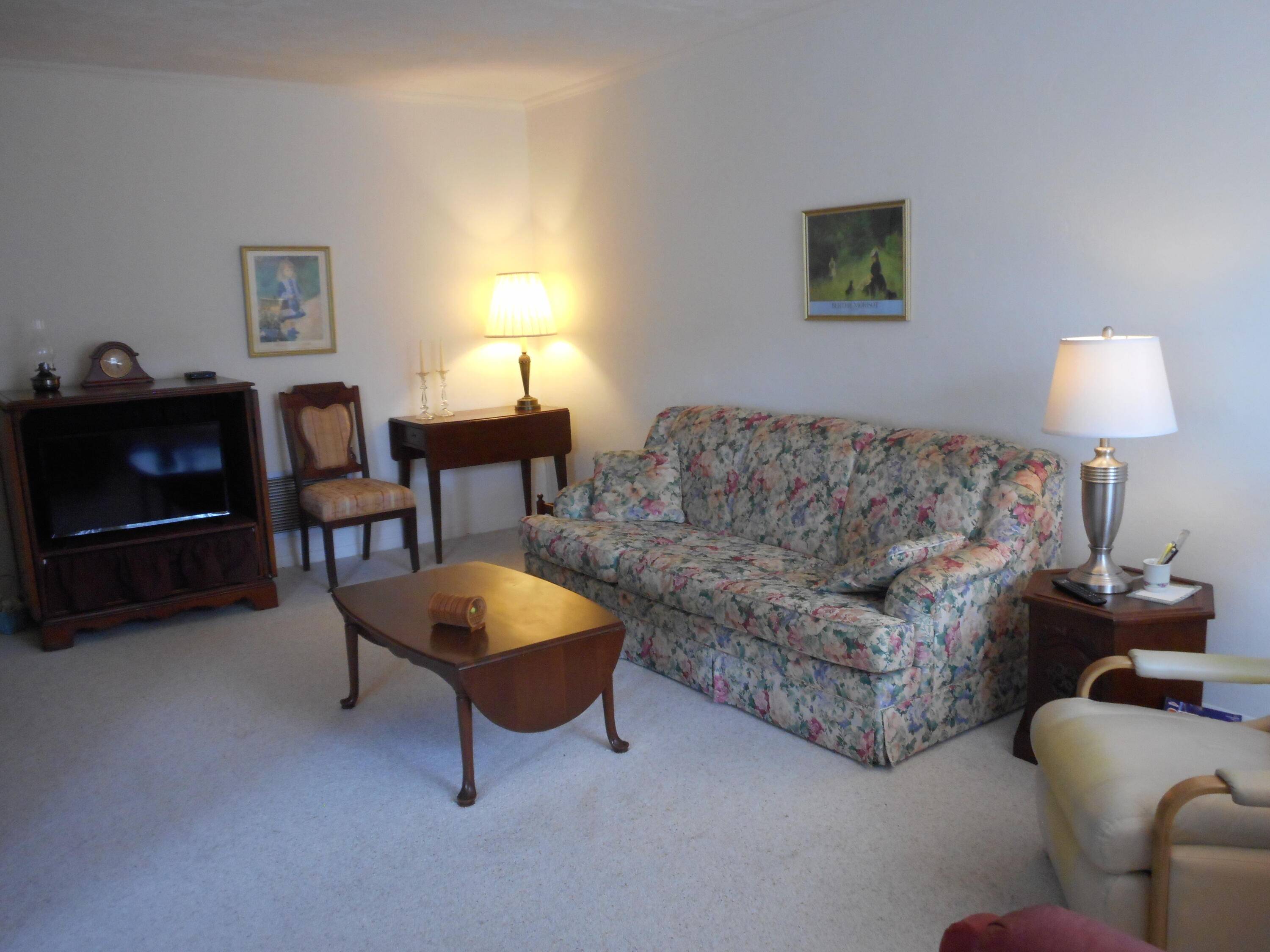Lake Worth Beach, FL 33461,3322 Cynthia LN 106