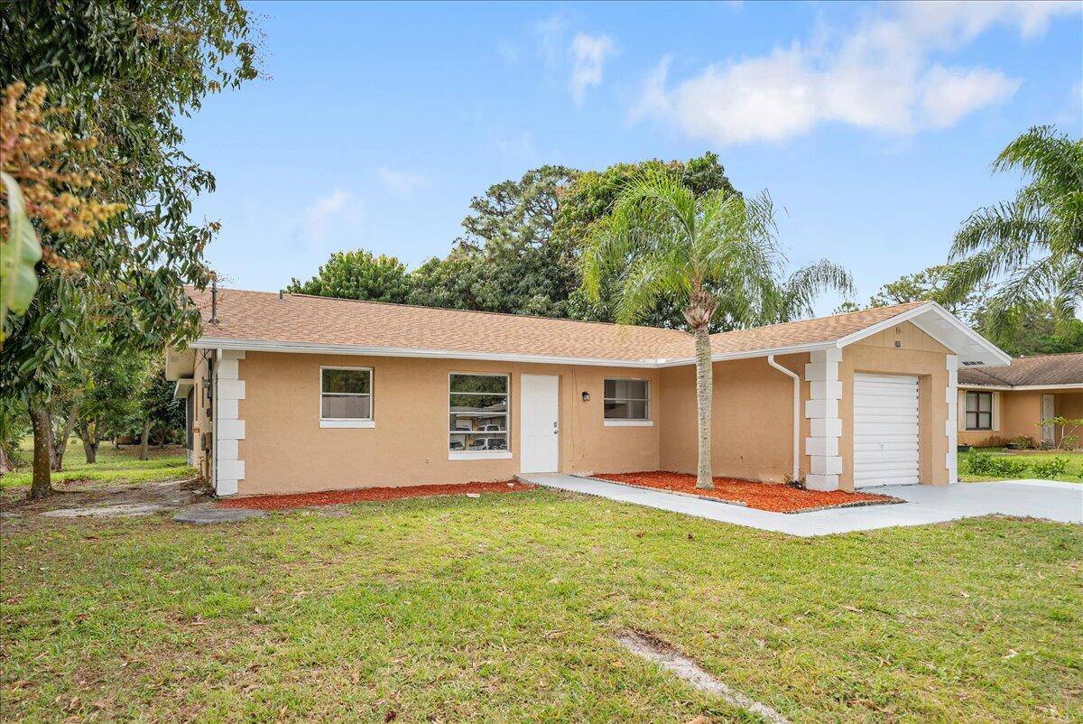 Port Saint Lucie, FL 34983,380 SE Crosspoint DR