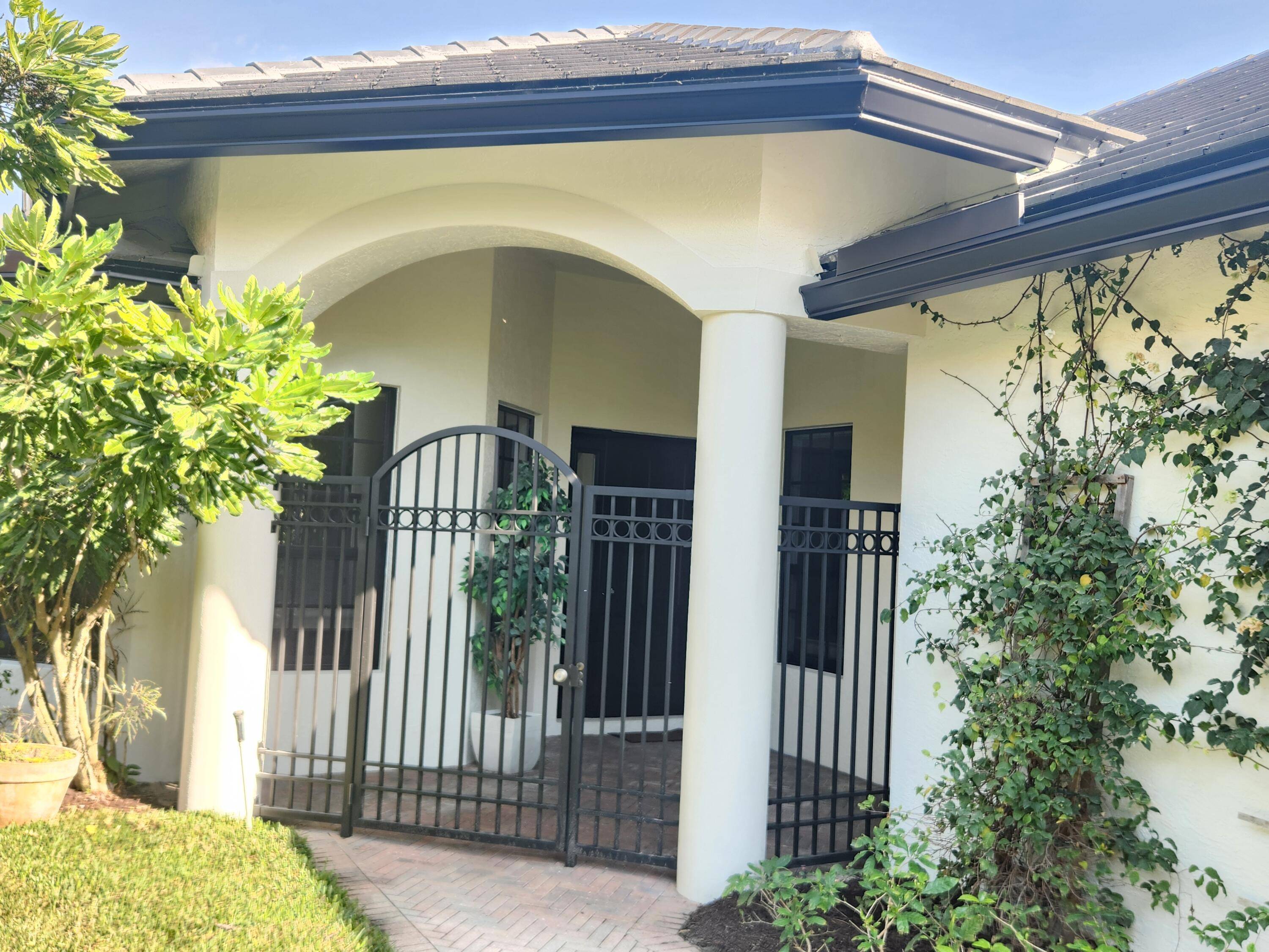 Wellington, FL 33414,2800 Twin Oaks WAY