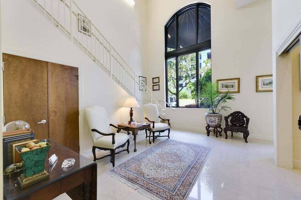 West Palm Beach, FL 33401,701 S Olive AVE 117