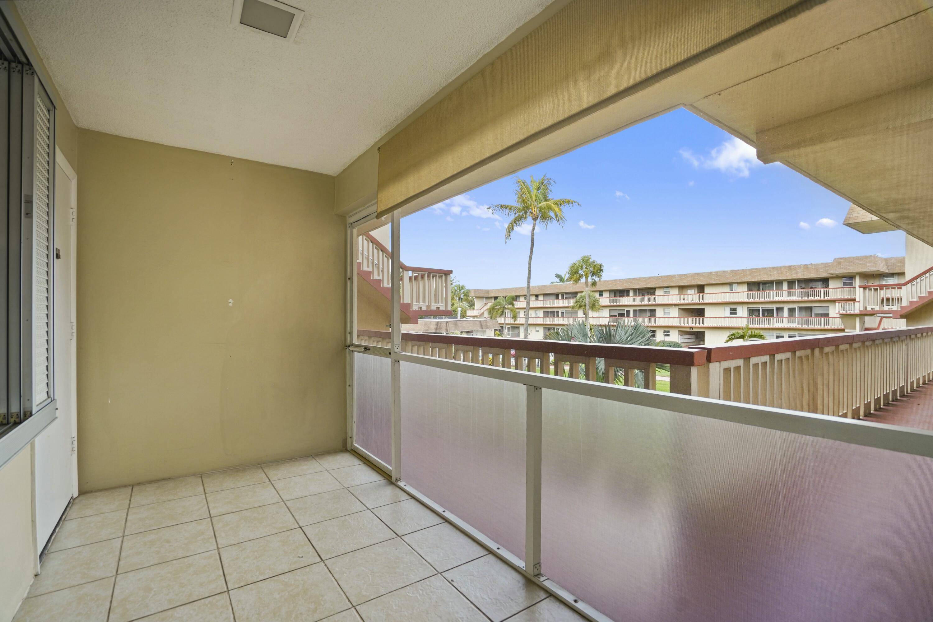 Hollywood, FL 33021,5300 Washington ST T218