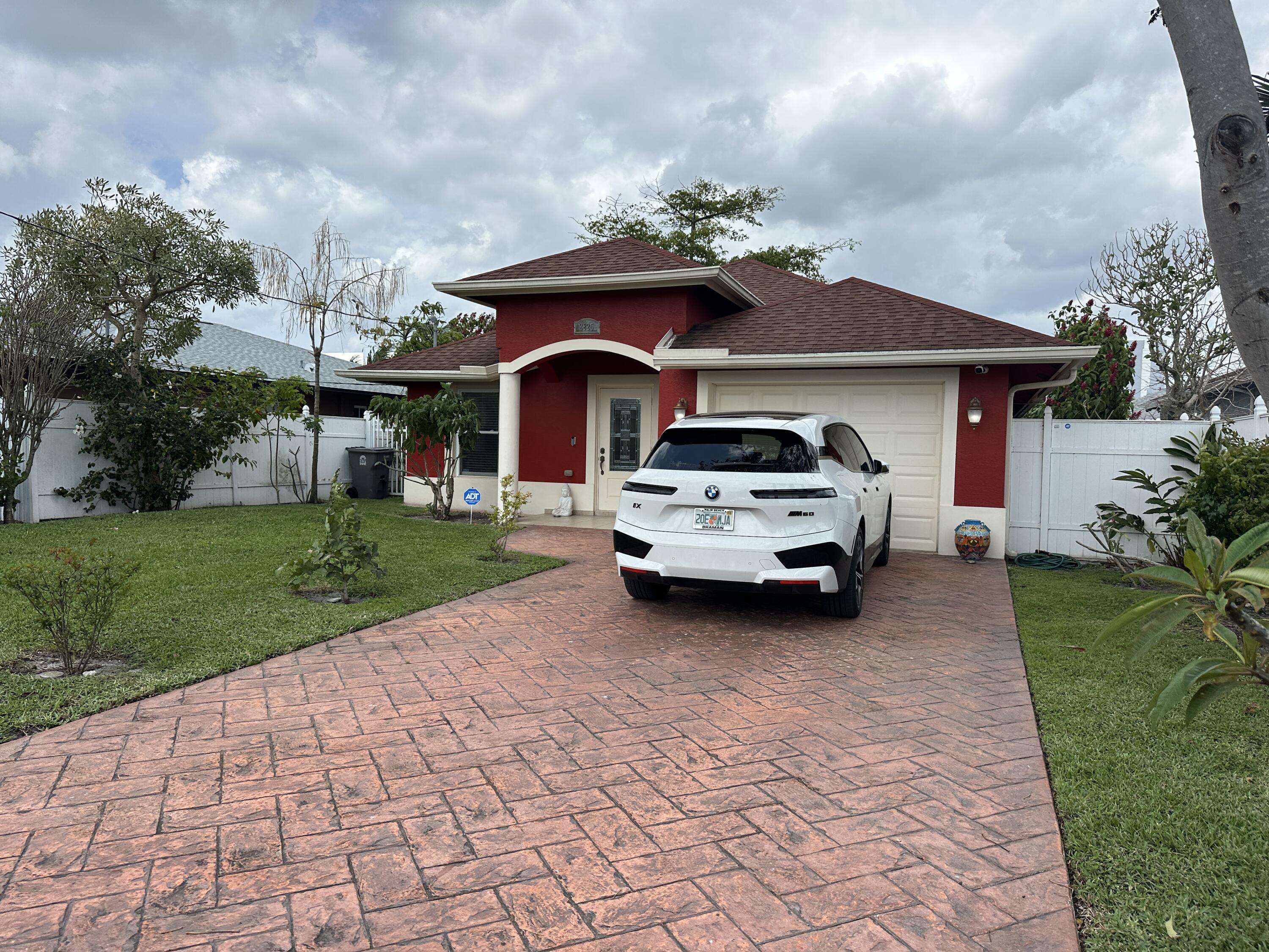 West Palm Beach, FL 33406,2825 Alabama ST