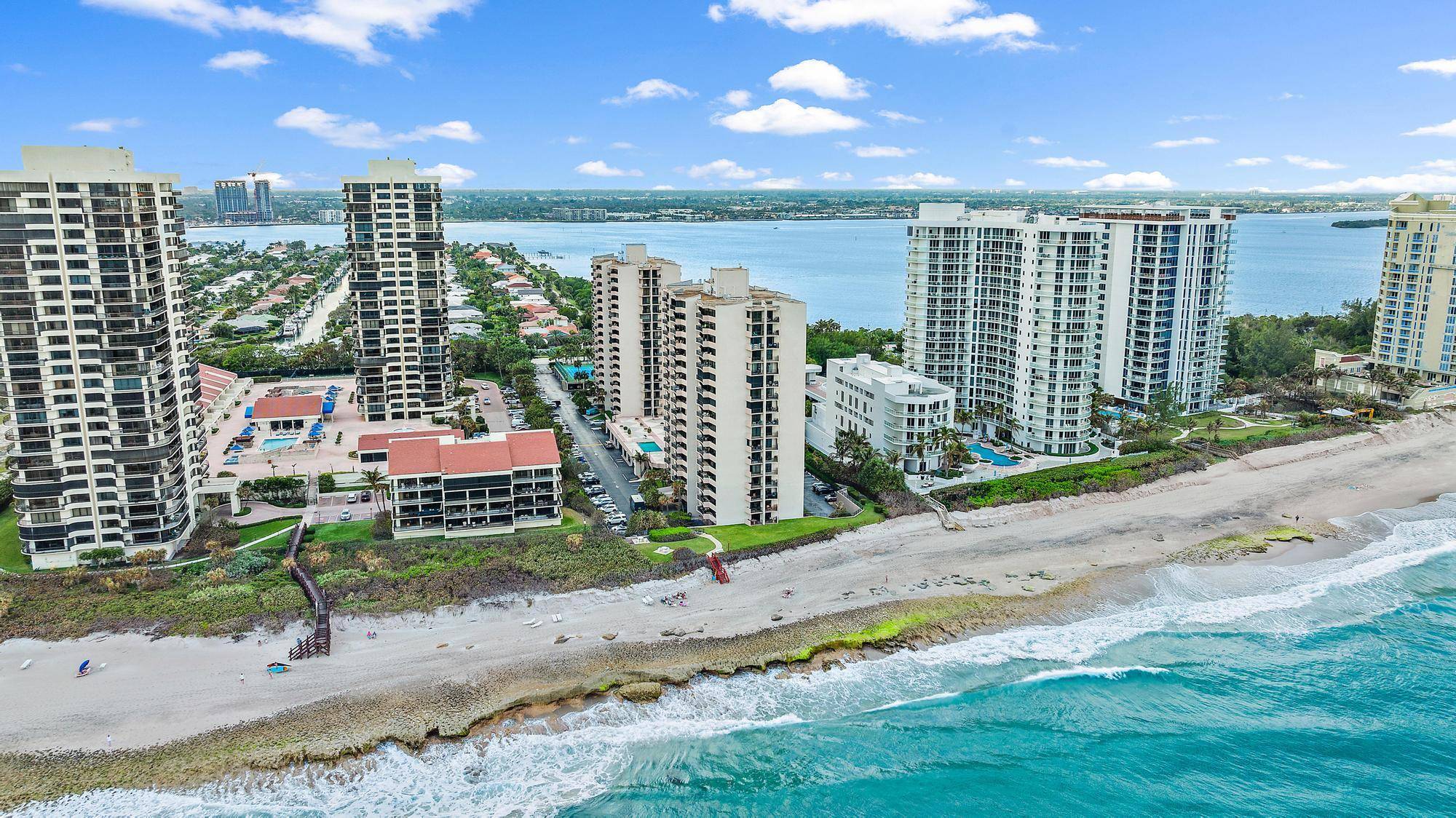 Singer Island, FL 33404,4200 N Ocean DR 1-405
