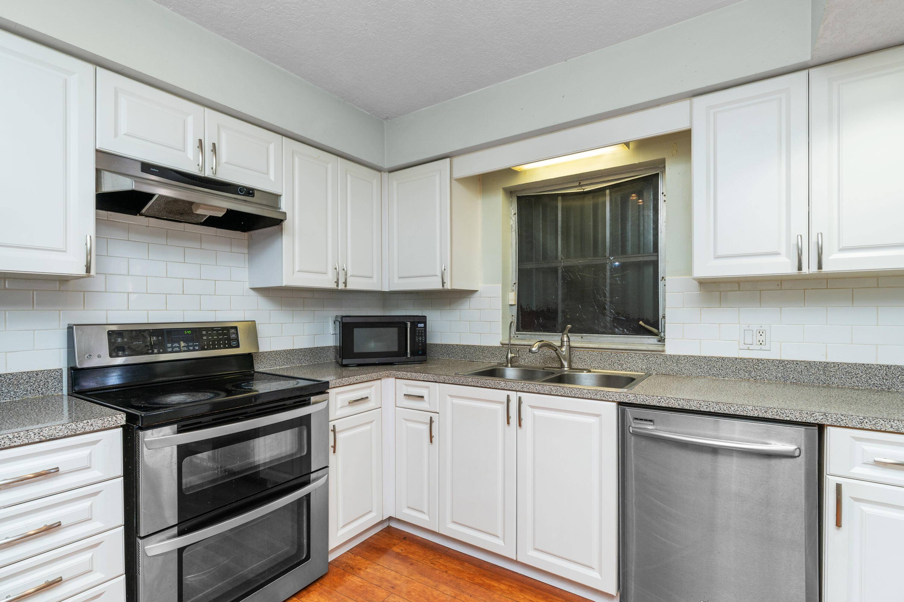 Boynton Beach, FL 33426,1452 SW SW 26th AVE A