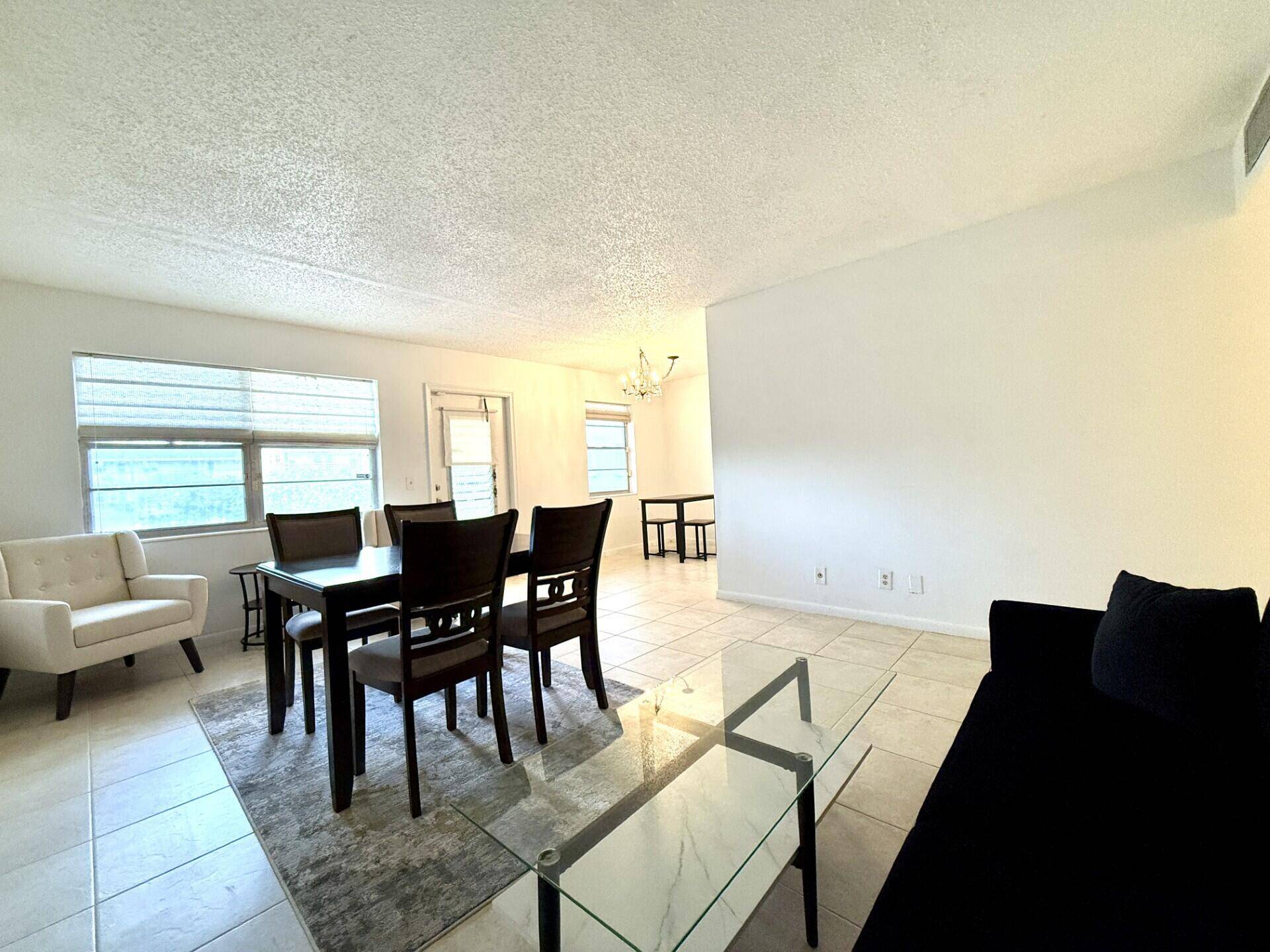 West Palm Beach, FL 33417,298 Chatham O