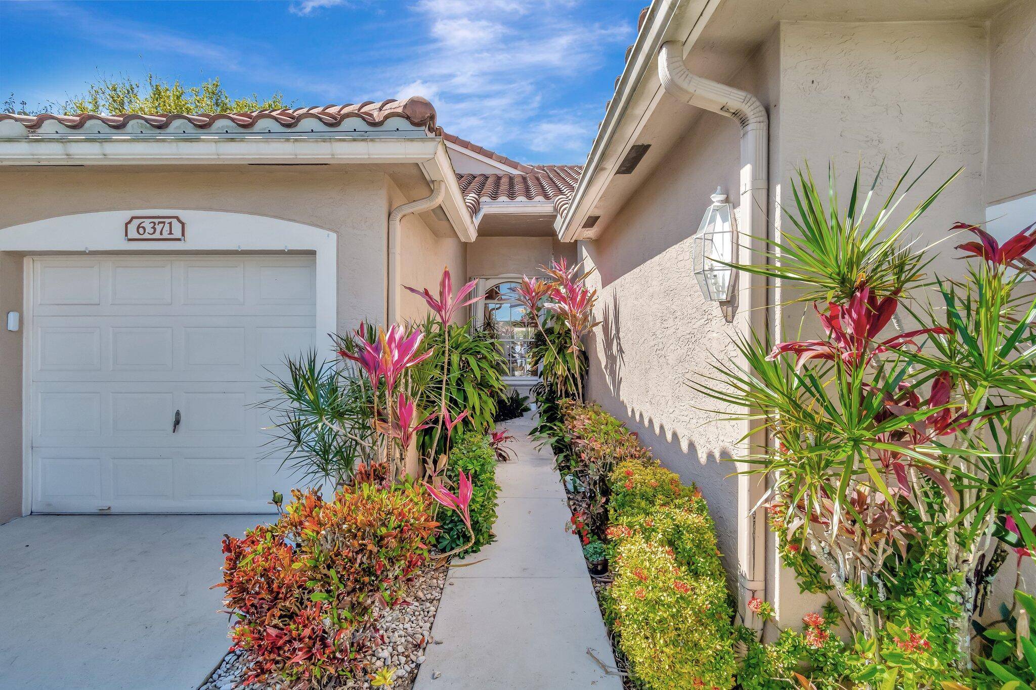 Boynton Beach, FL 33472,6367 Long Key LN