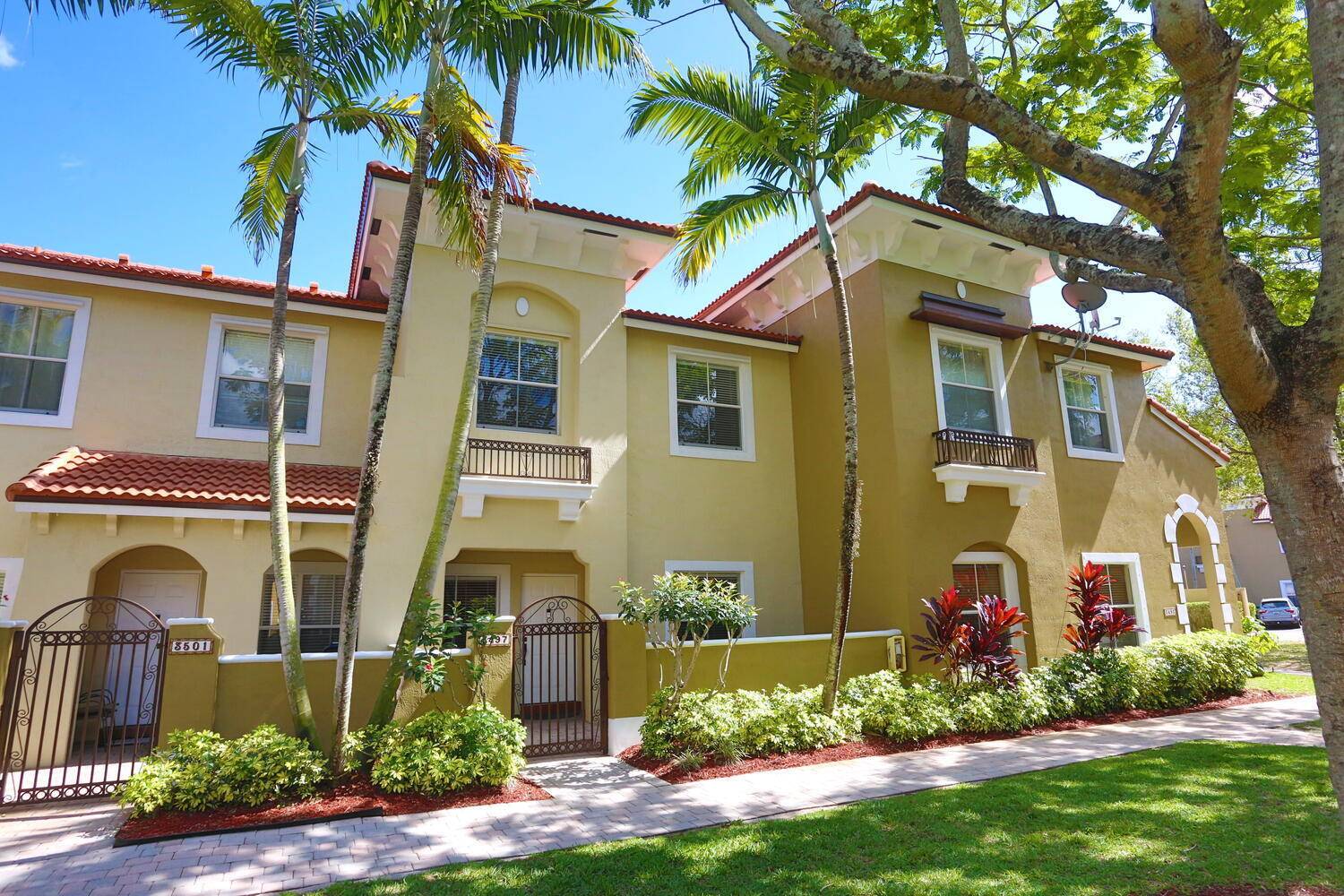 Margate, FL 33063,3497 Merrick LN 1310