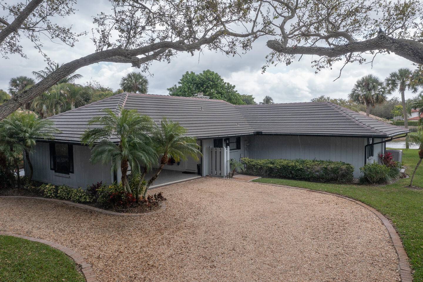 Tequesta, FL 33469,10158 SE Acorn WAY