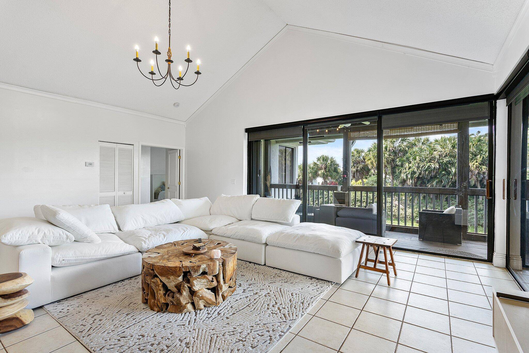 Boca Raton, FL 33434,19213 Sabal Lake DR