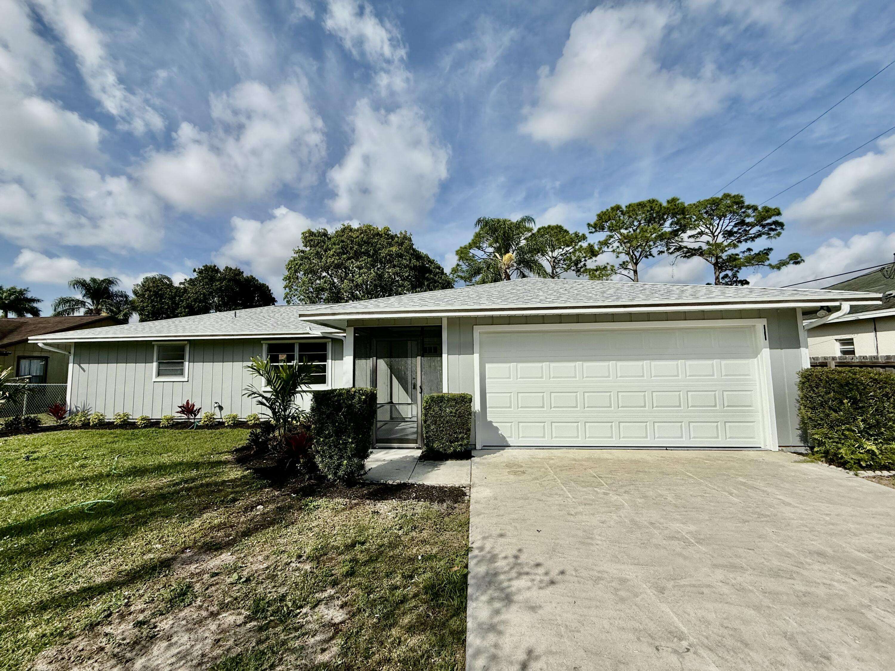 Port Saint Lucie, FL 34983,522 NW Grenada ST