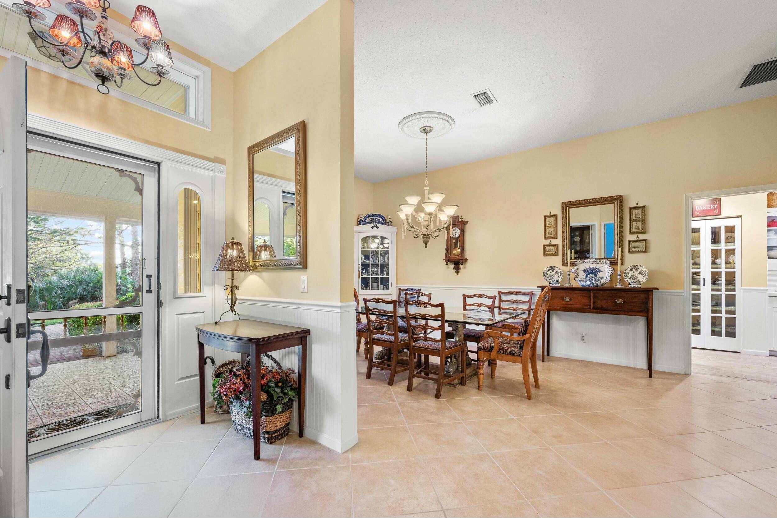 Jupiter, FL 33469,19077 SE County Line RD