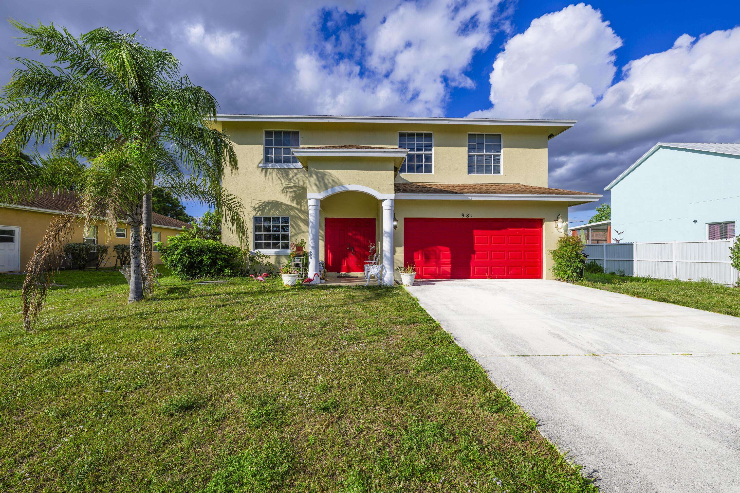 Port Saint Lucie, FL 34953,981 SW North Globe AVE