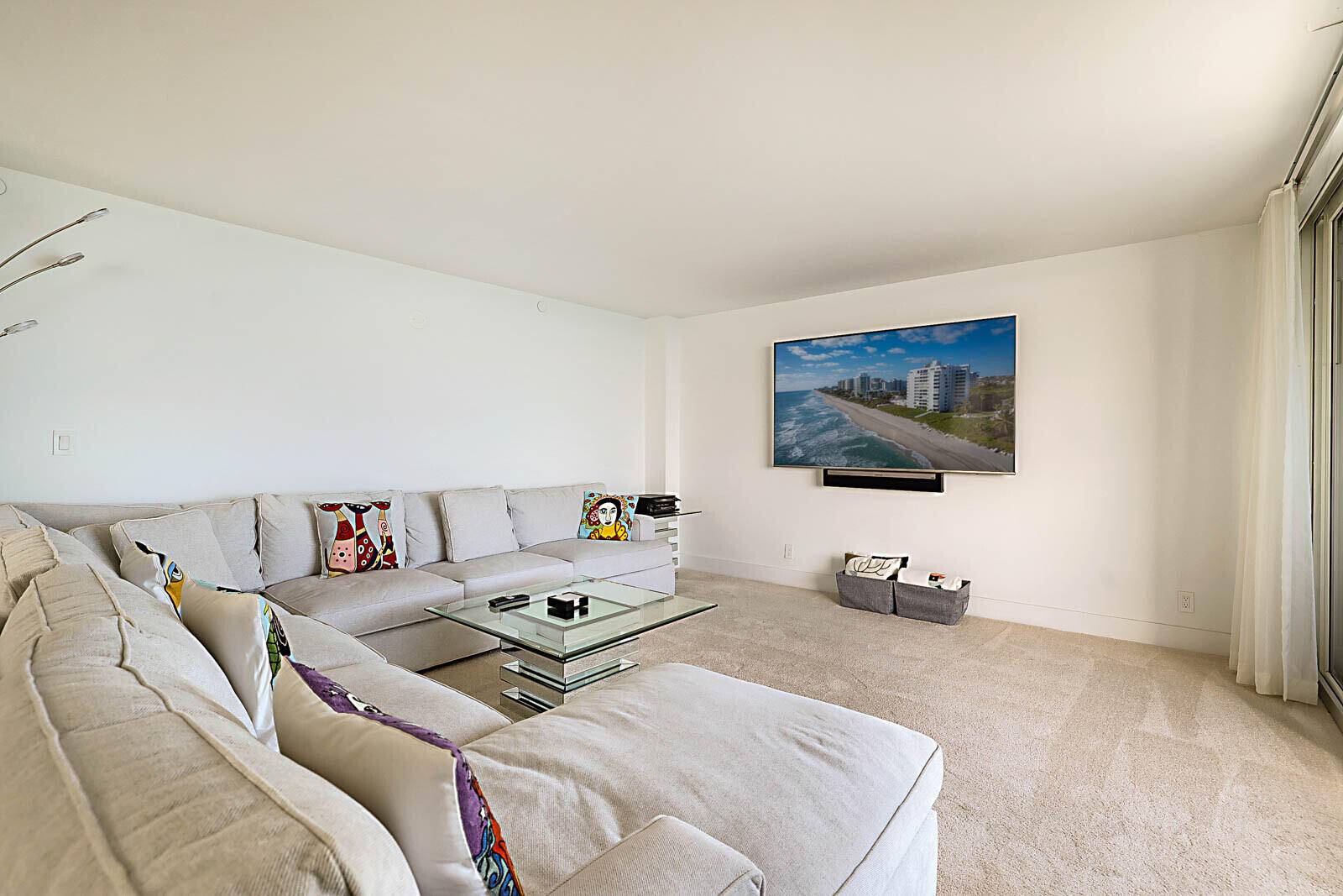Highland Beach, FL 33487,3407 S Ocean BLVD 8a