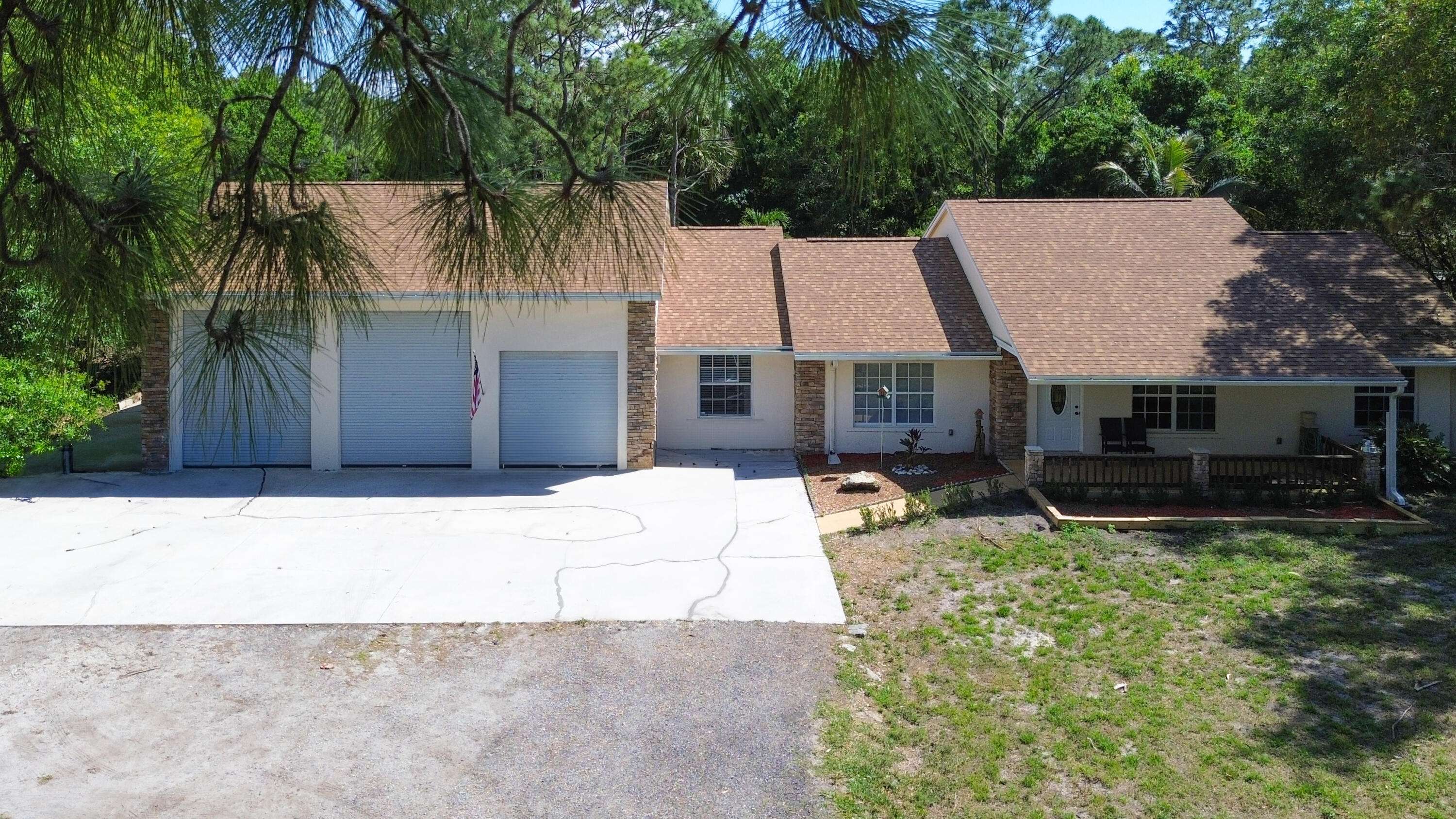 Loxahatchee, FL 33470,17966 N 62nd RD
