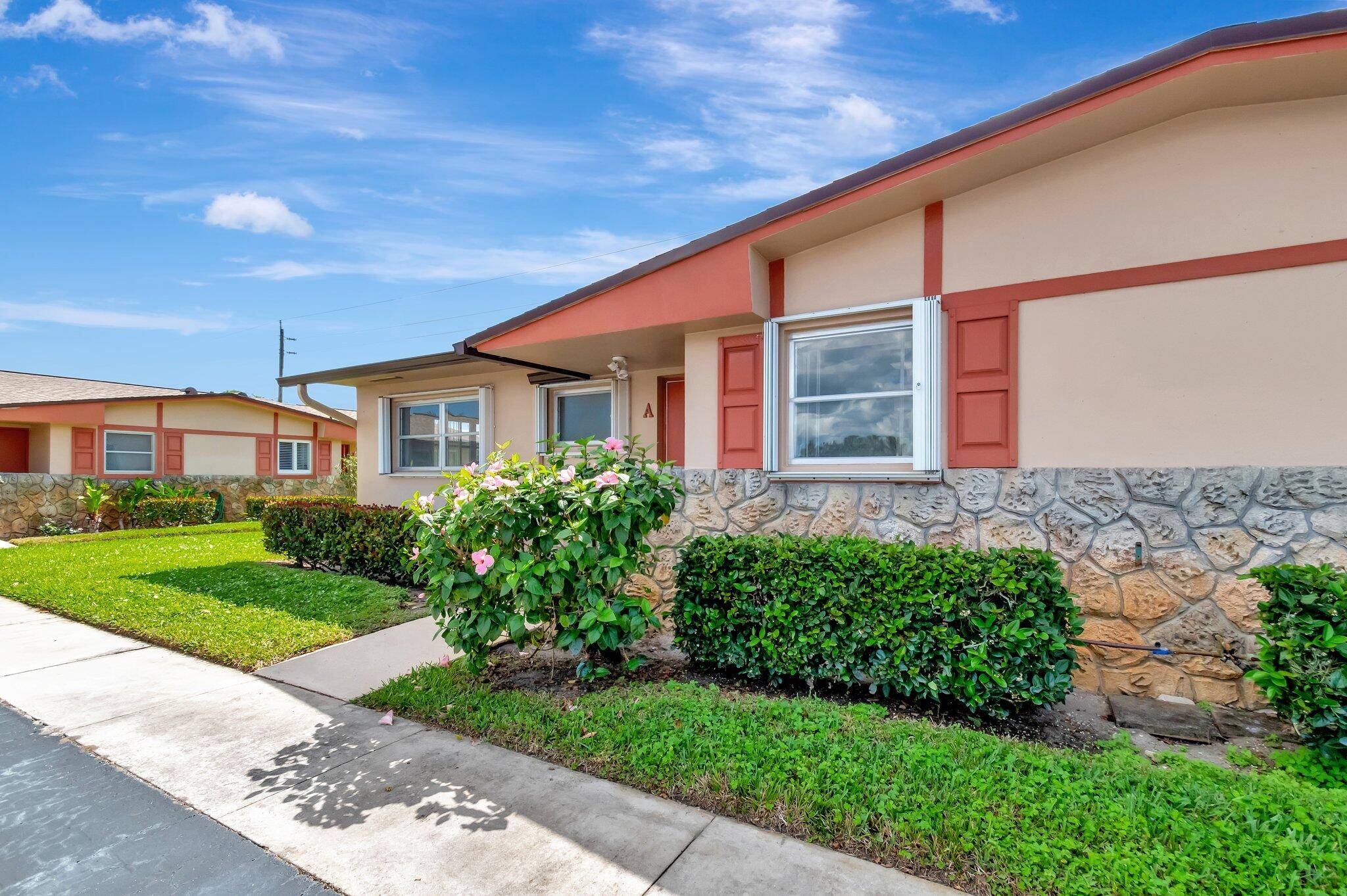 West Palm Beach, FL 33415,2961 W Crosley DR A