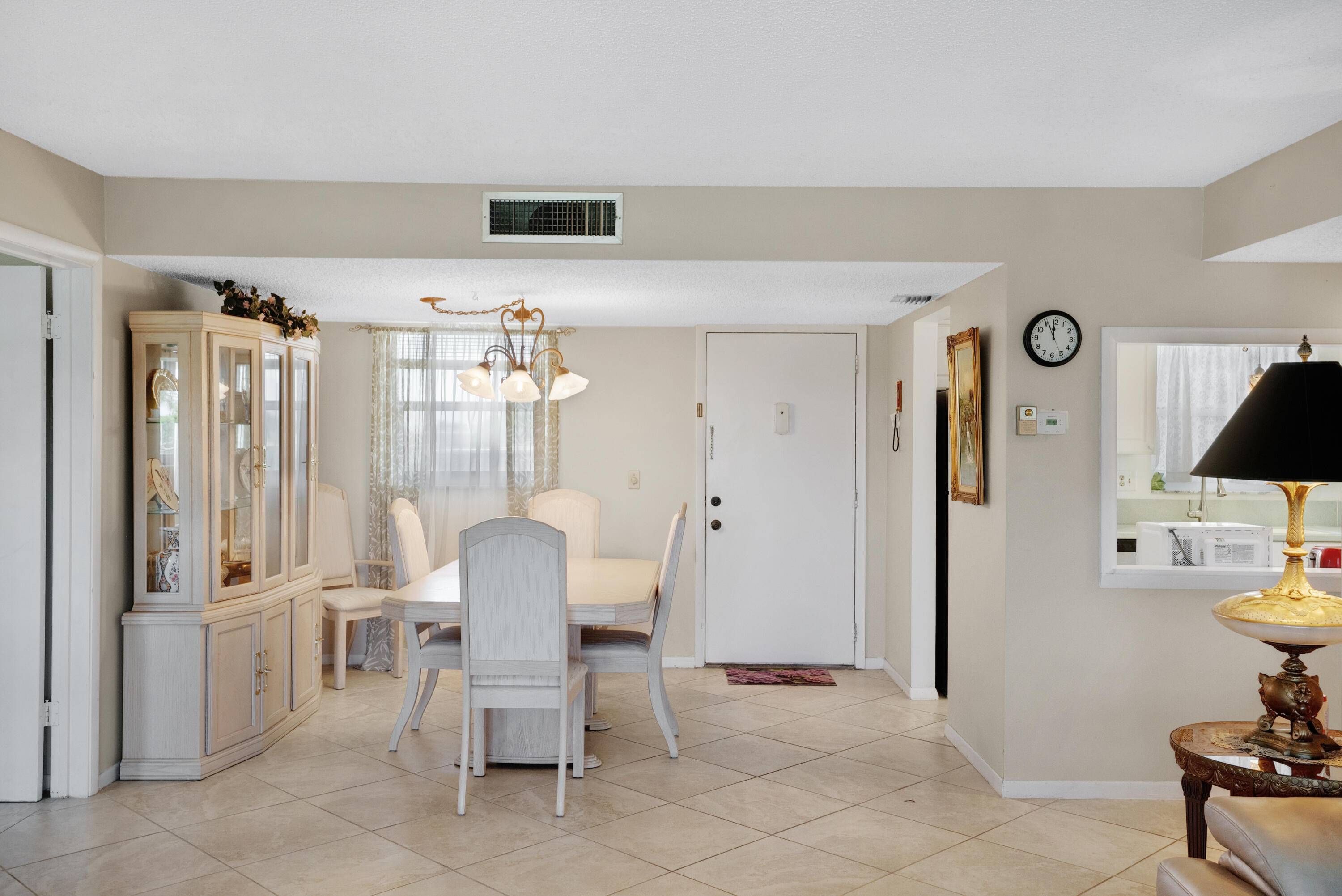 Palm Springs, FL 33461,729 Lori DR 404