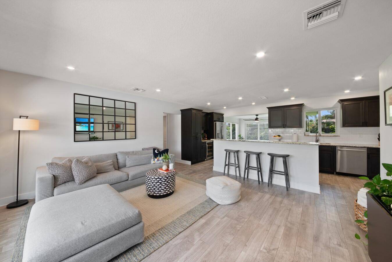 Lighthouse Point, FL 33064,1950 NE 31st CT