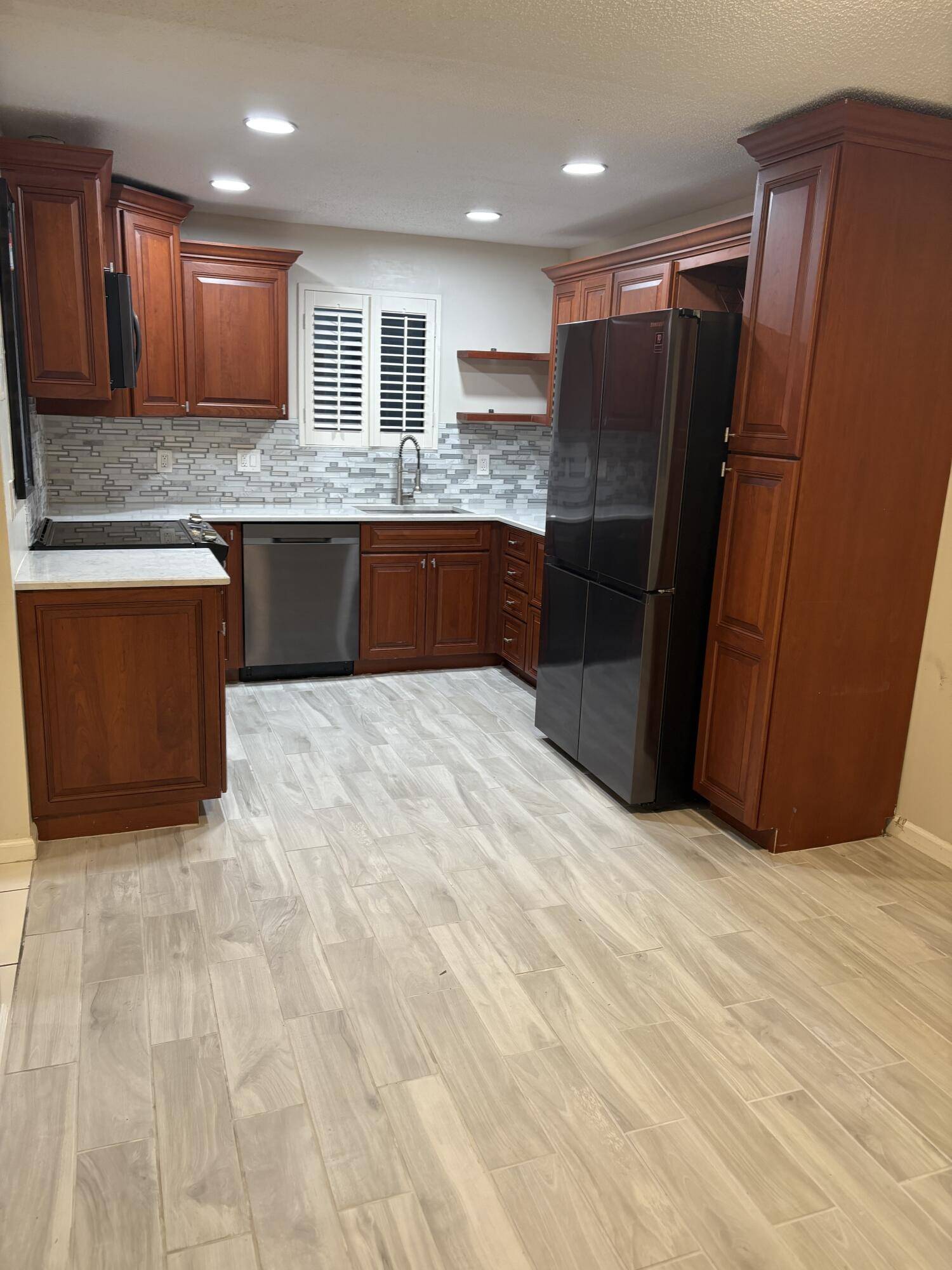 Stuart, FL 34994,950 S Kanner HWY 124