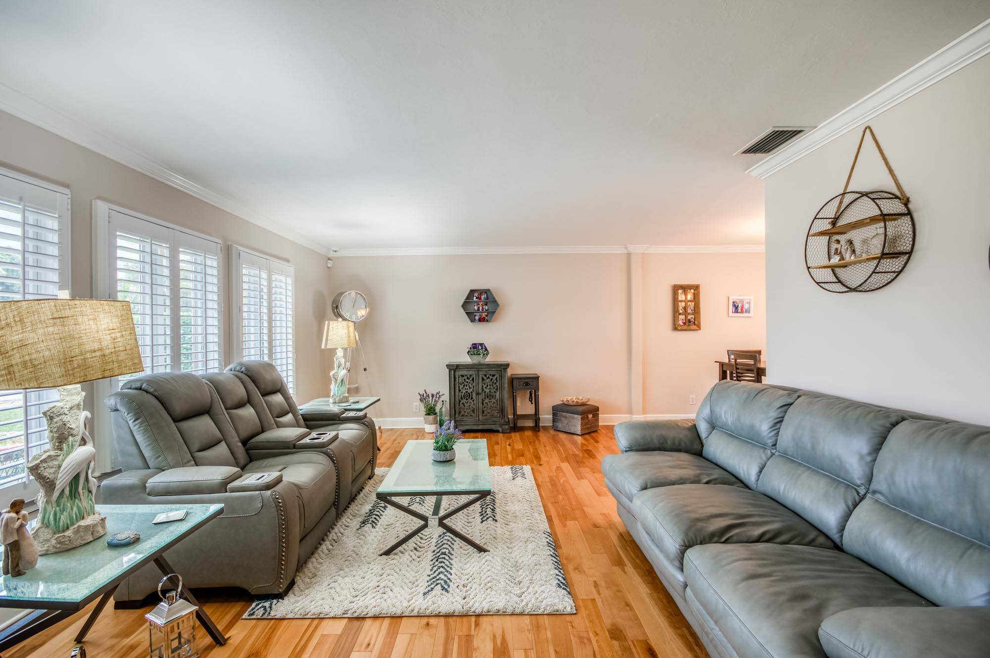 Tequesta, FL 33469,4168 Russell ST
