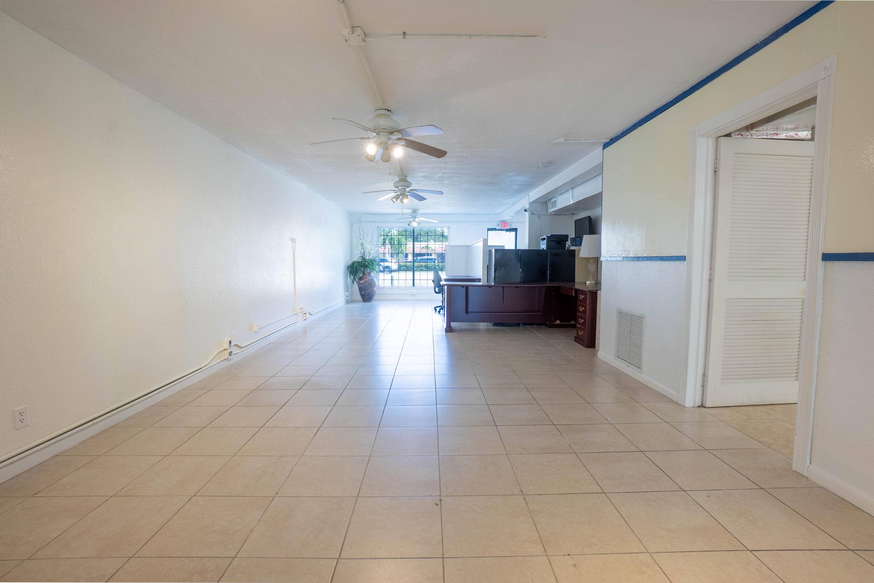 West Palm Beach, FL 33415,2101 S Military TRL