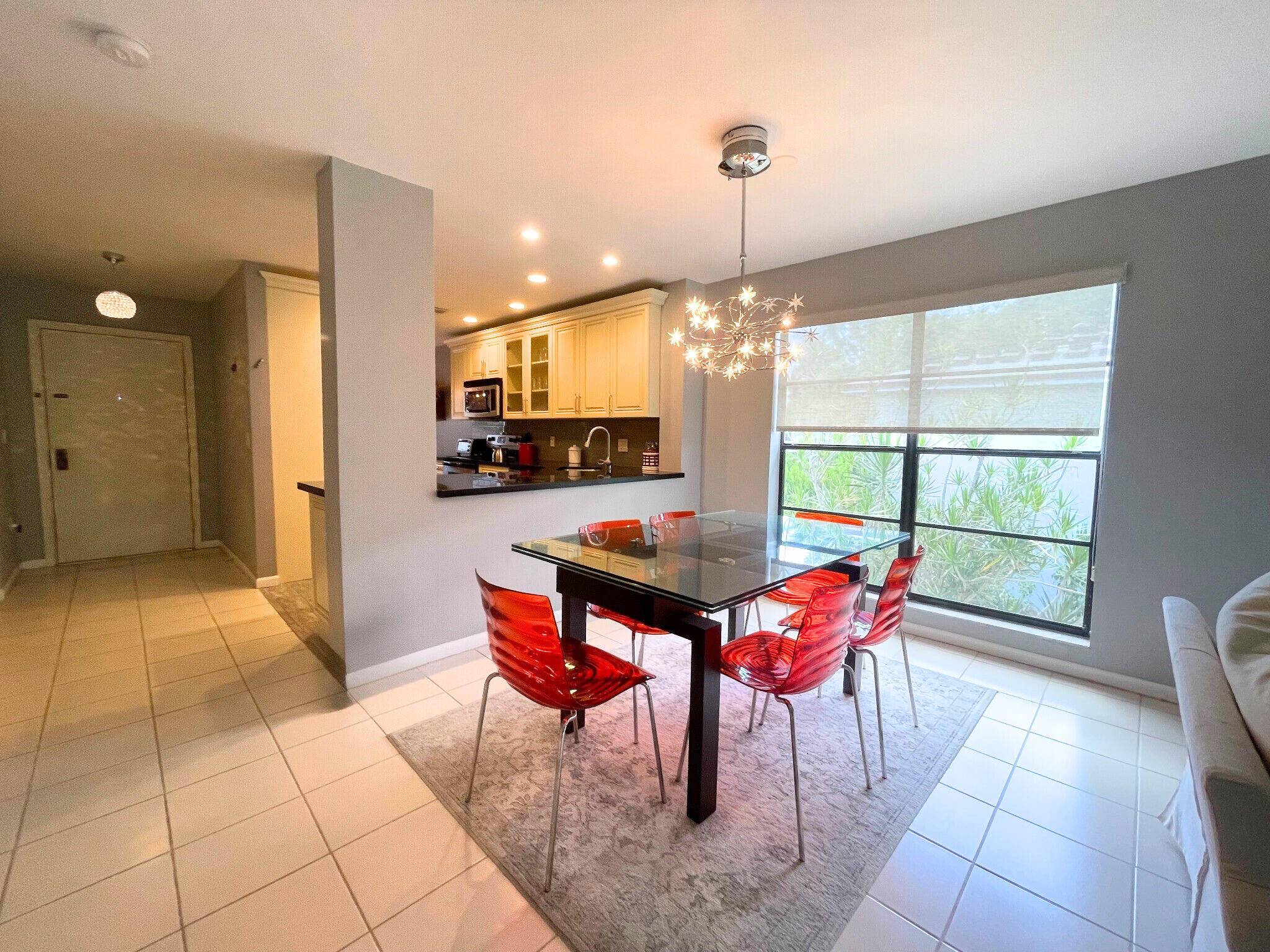 Boynton Beach, FL 33436,20 Southport LN B