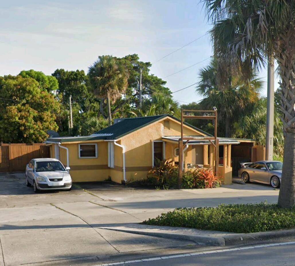 Jensen Beach, FL 34957,1330 NE Dixie HWY