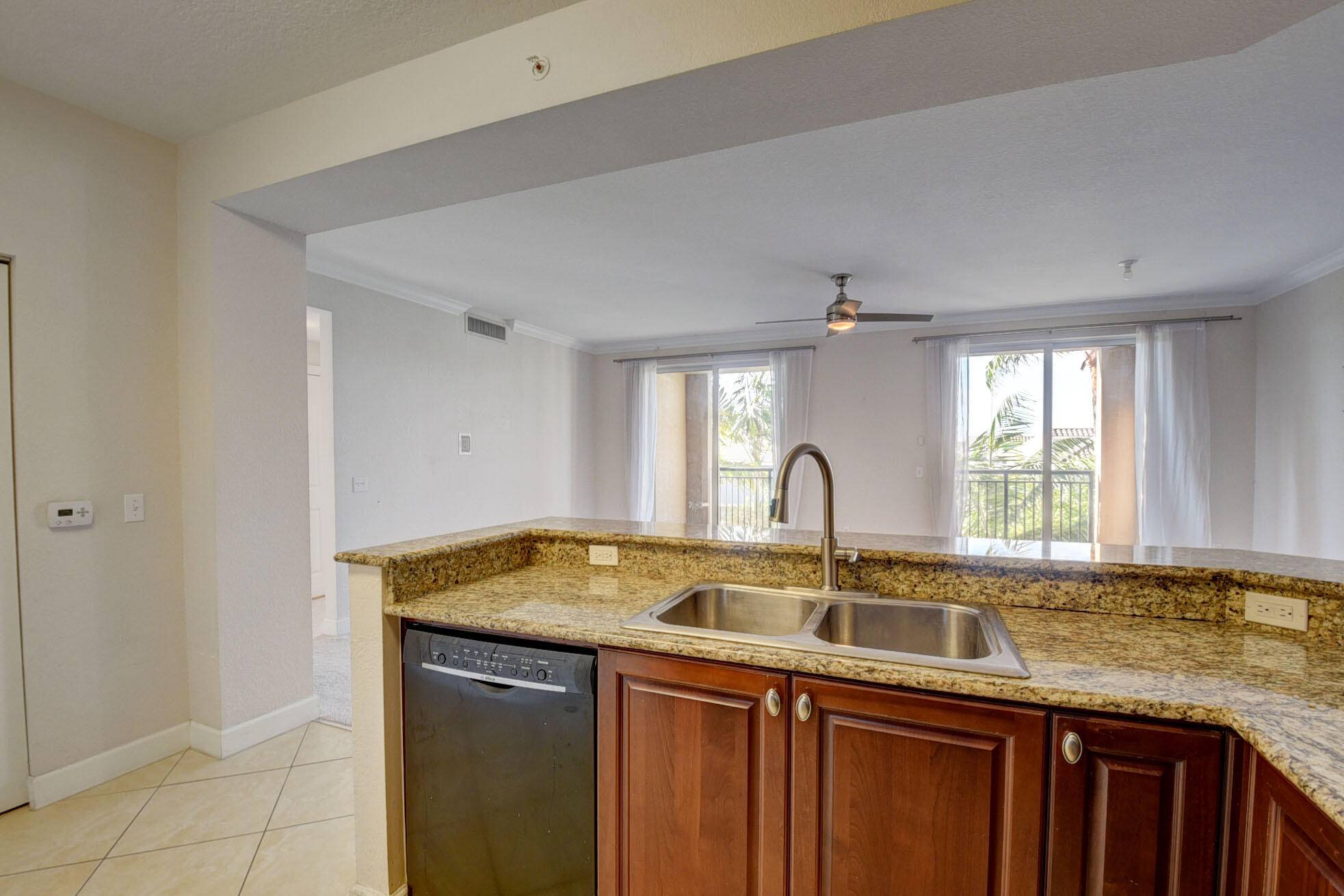 Boynton Beach, FL 33426,1690 Renaissance Commons BLVD 1419