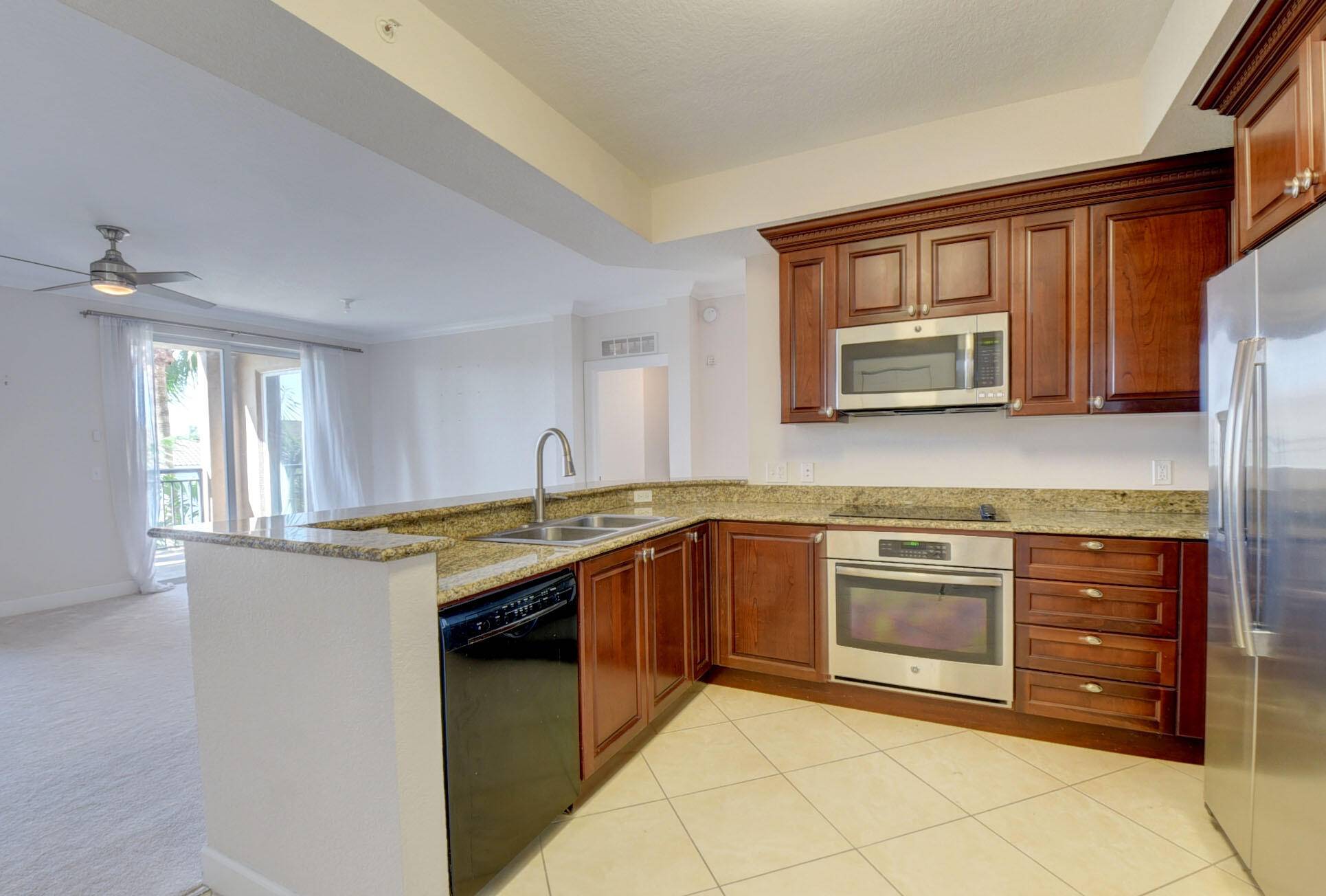 Boynton Beach, FL 33426,1690 Renaissance Commons BLVD 1419