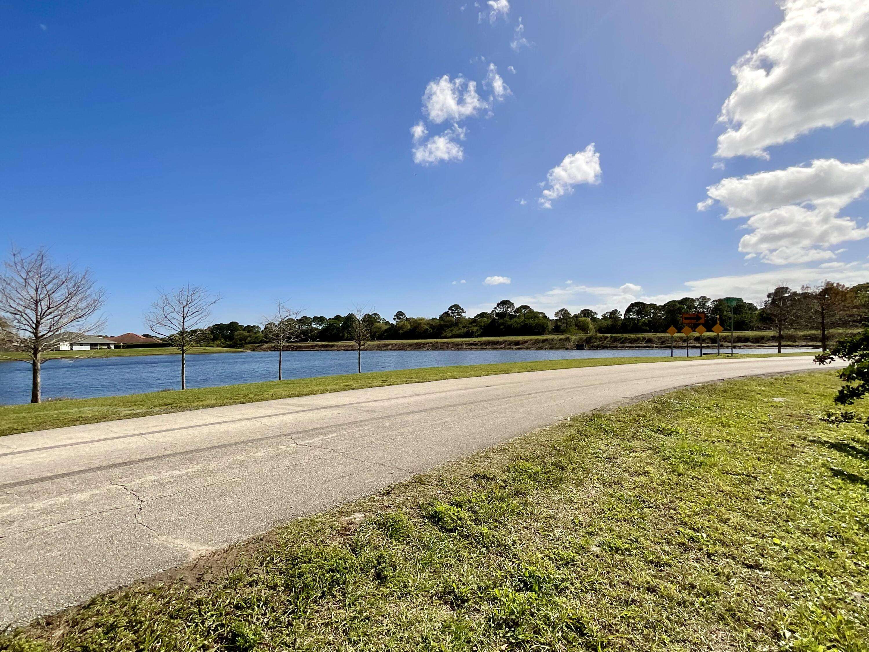 Port Saint Lucie, FL 34953,4674 SW Masefield ST