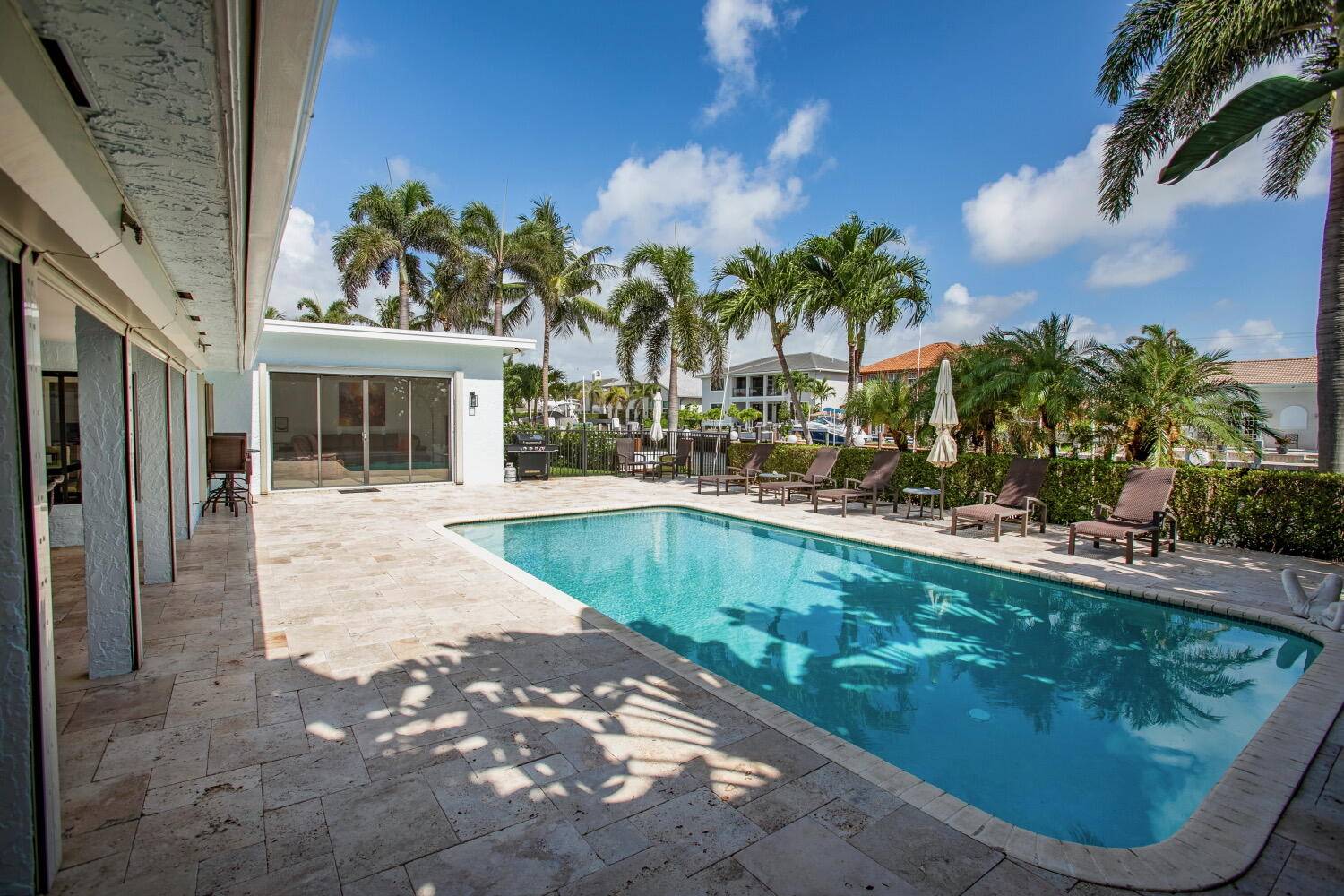 Lighthouse Point, FL 33064,2631 NE 48th ST