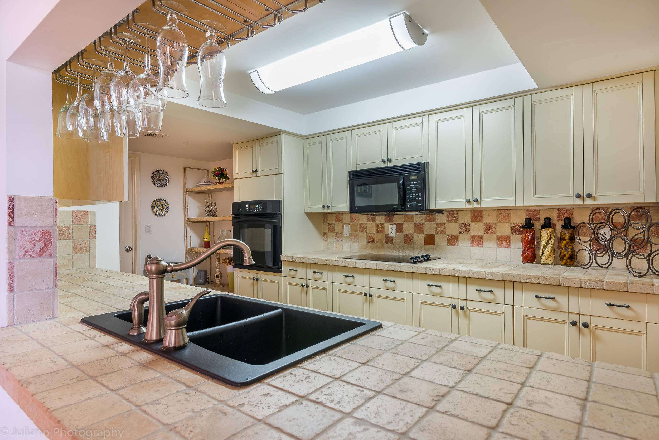Delray Beach, FL 33444,825 Egret CIR 308