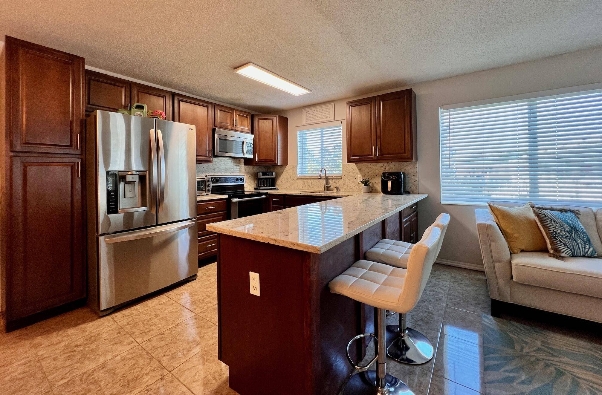 West Palm Beach, FL 33417,136 Dorchester F