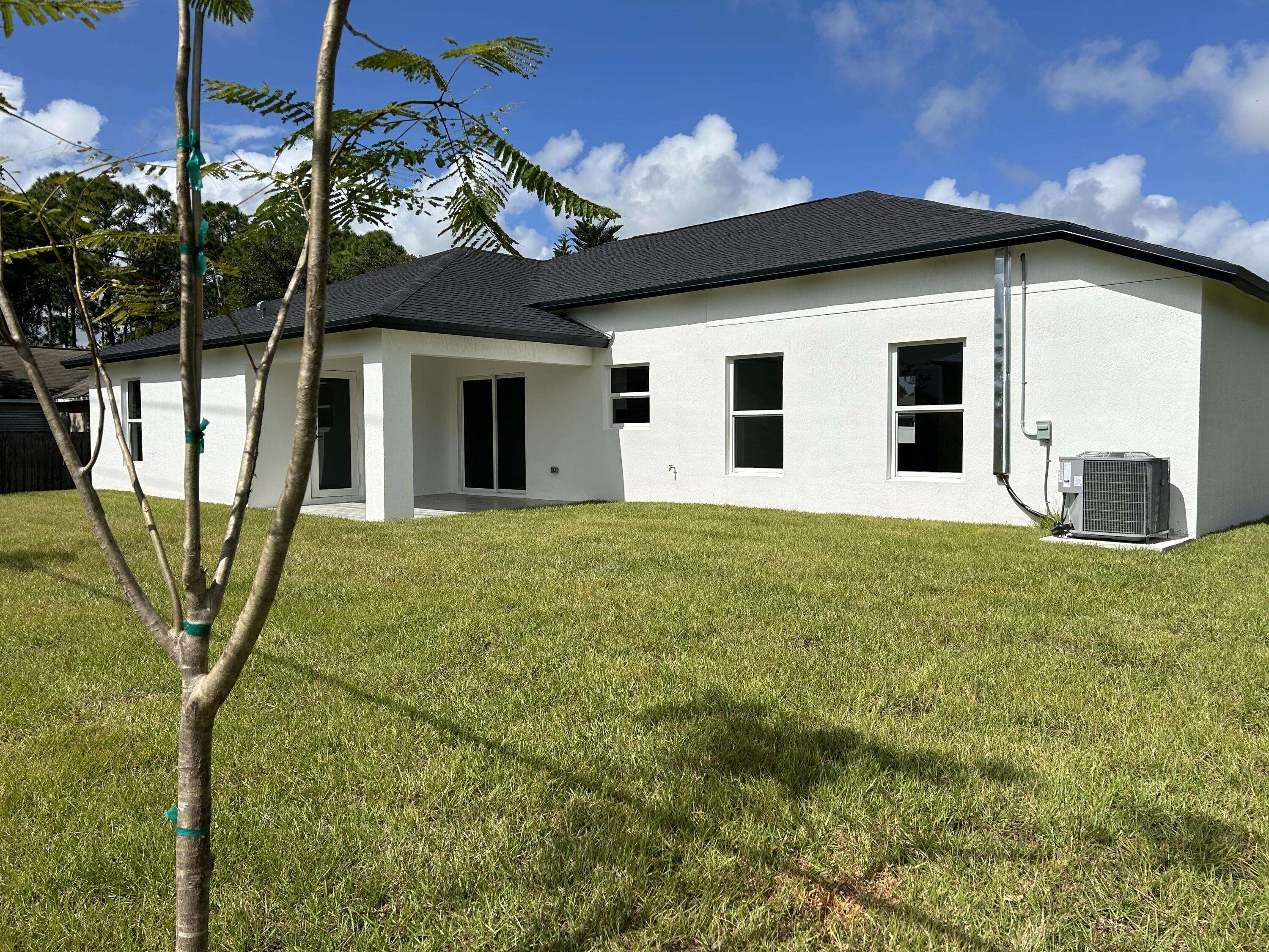 Palm Bay, FL 32909,1260 SE Larkspur ST