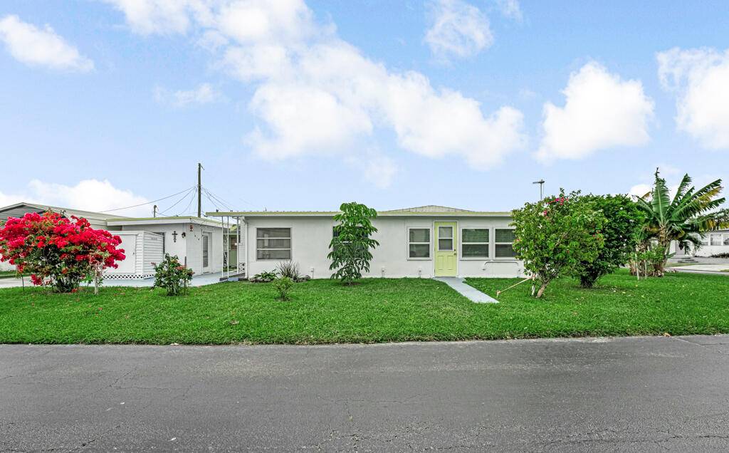 Boynton Beach, FL 33436,8904 Palm St. ST