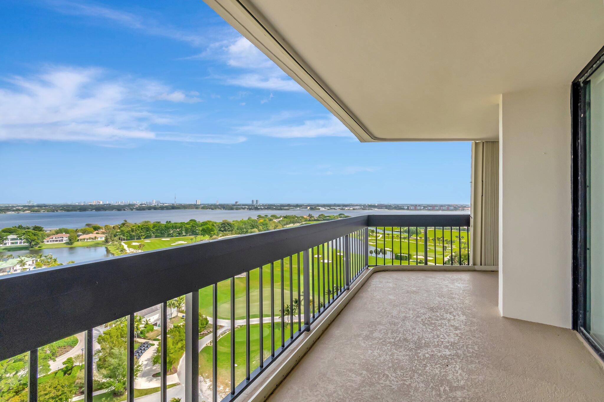 West Palm Beach, FL 33401,2400 Presidential WAY 1903