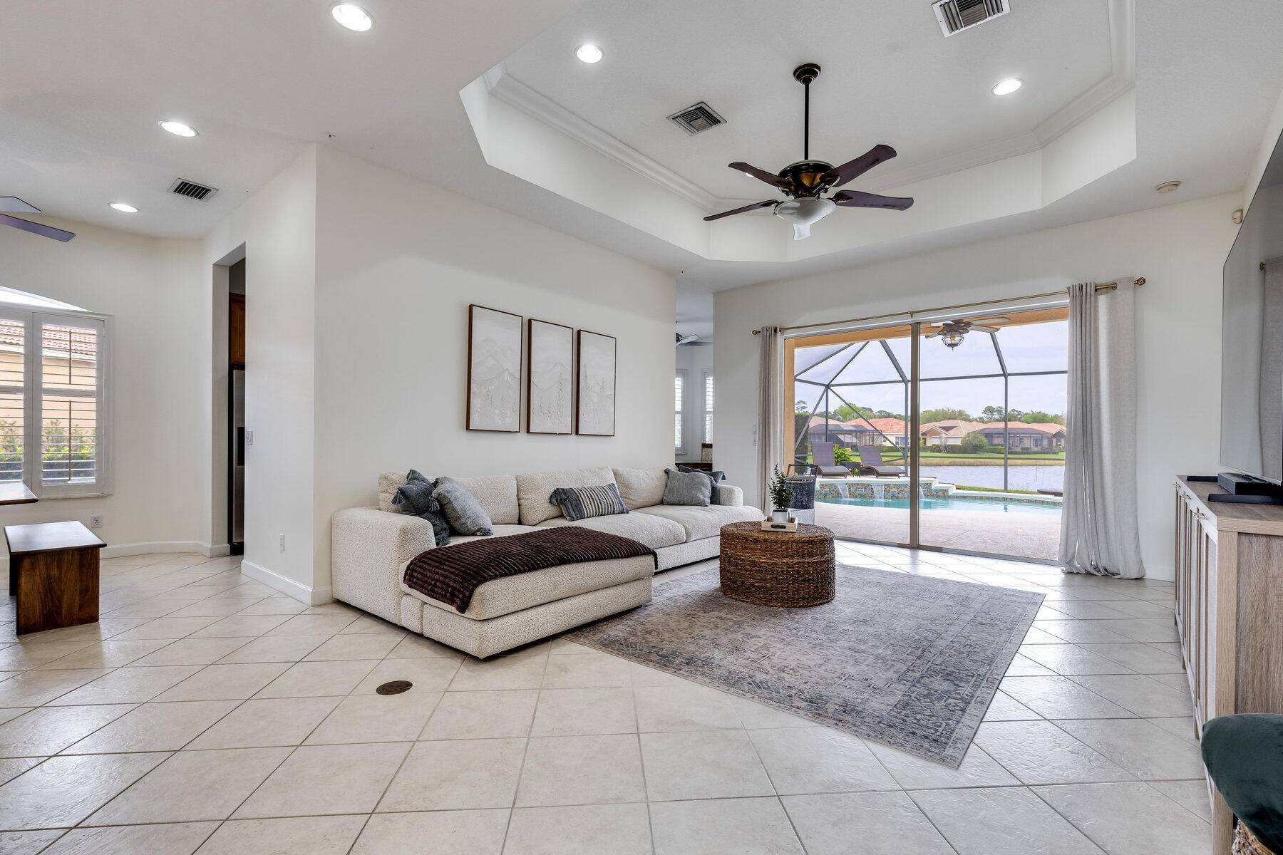 Port Saint Lucie, FL 34986,9007 Short Chip CIR