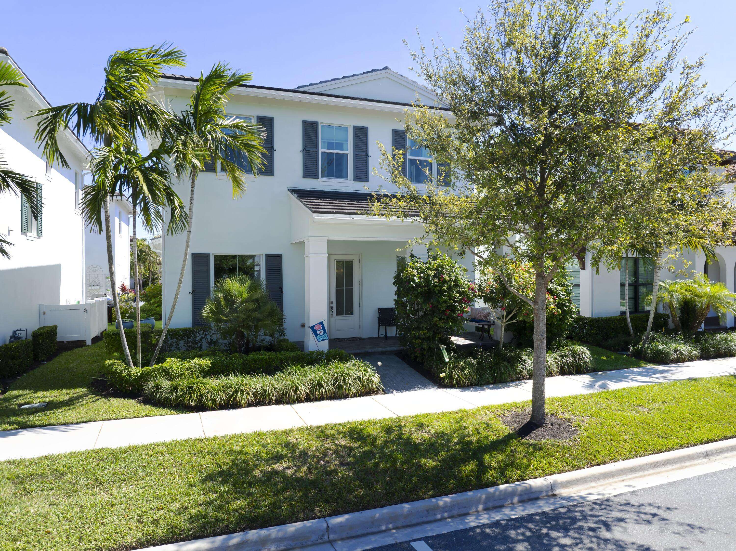 Palm Beach Gardens, FL 33418,13620 Dumont RD
