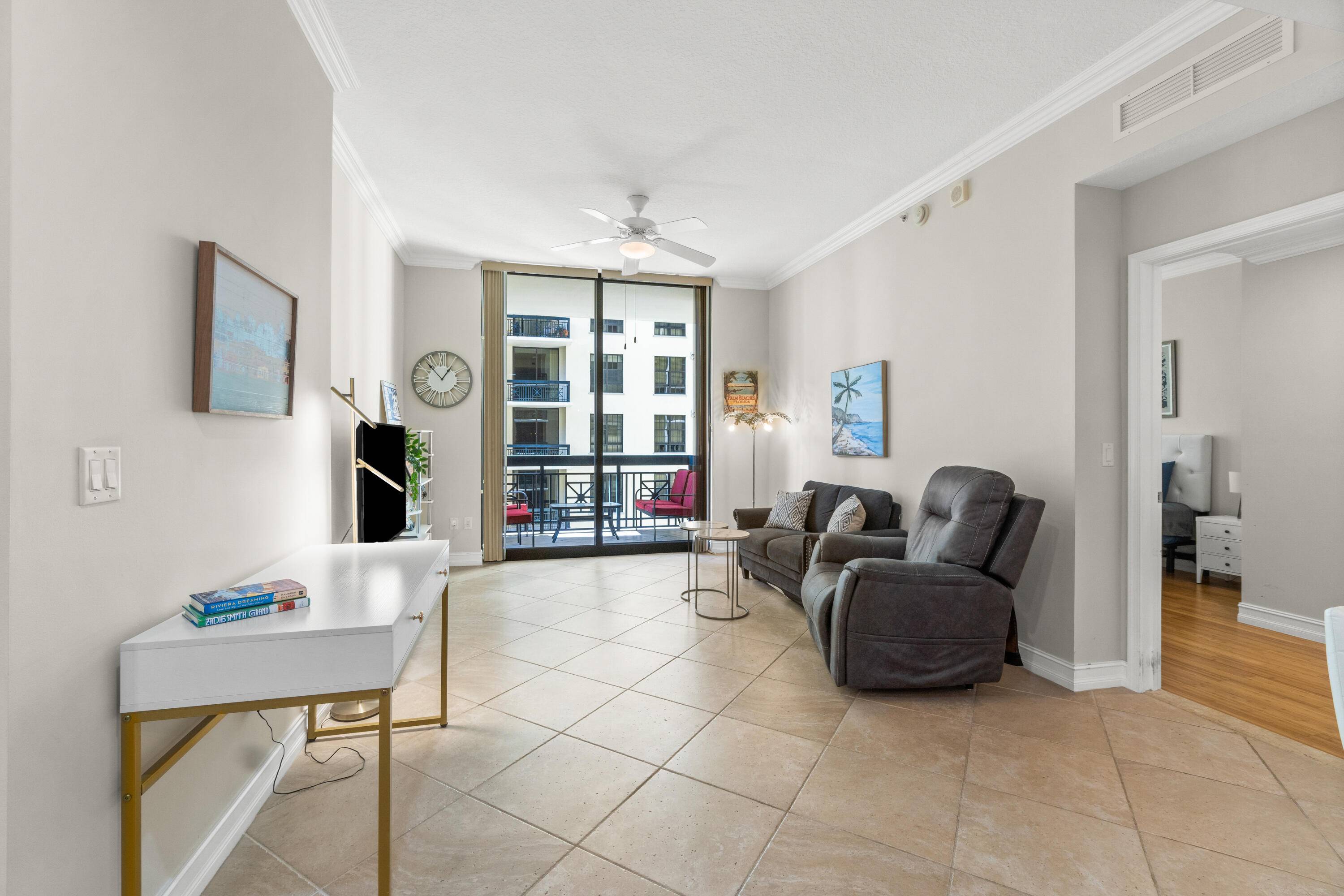 West Palm Beach, FL 33401,701 S Olive AVE 1113