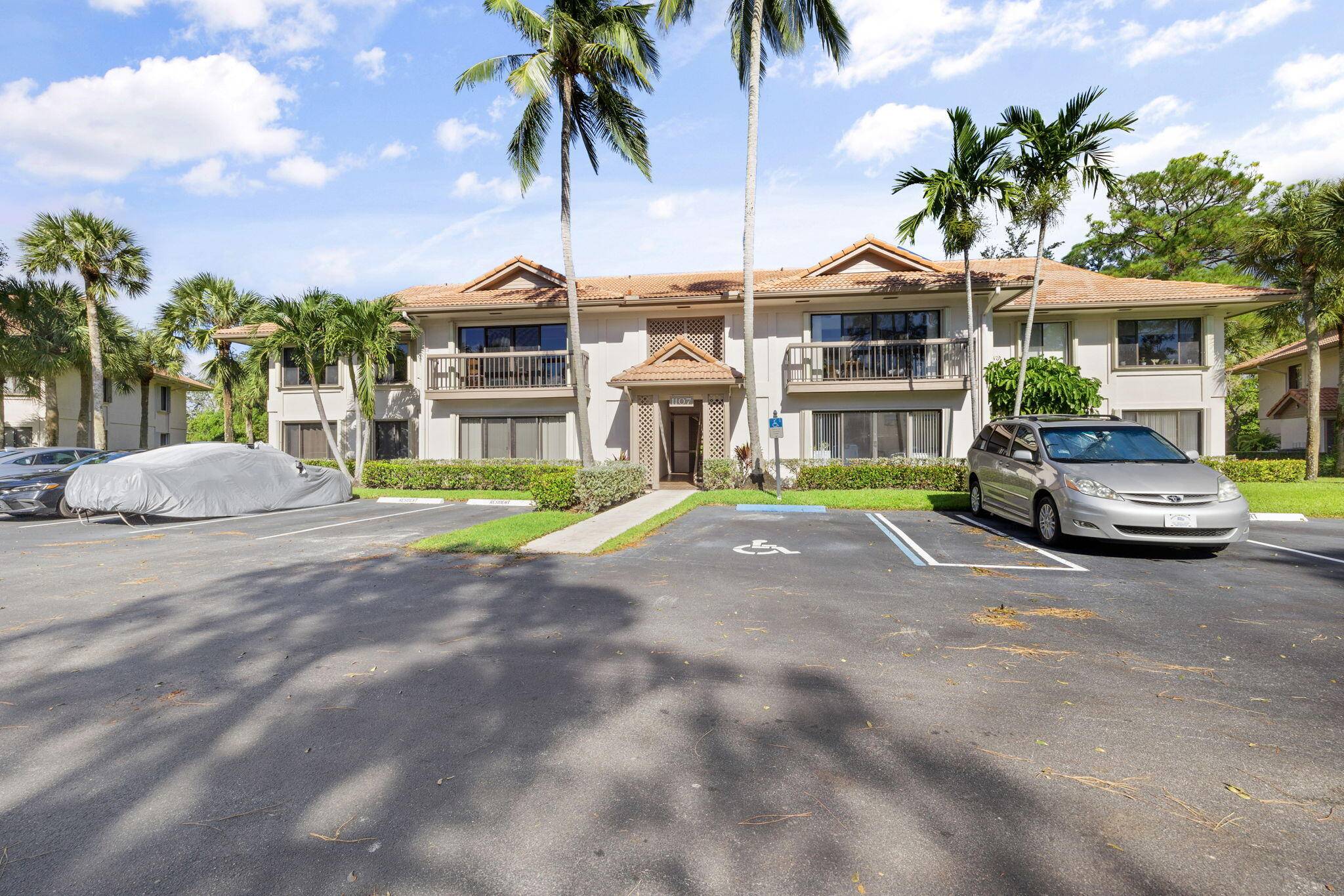 Palm Beach Gardens, FL 33418,1107 Duncan CIR 101