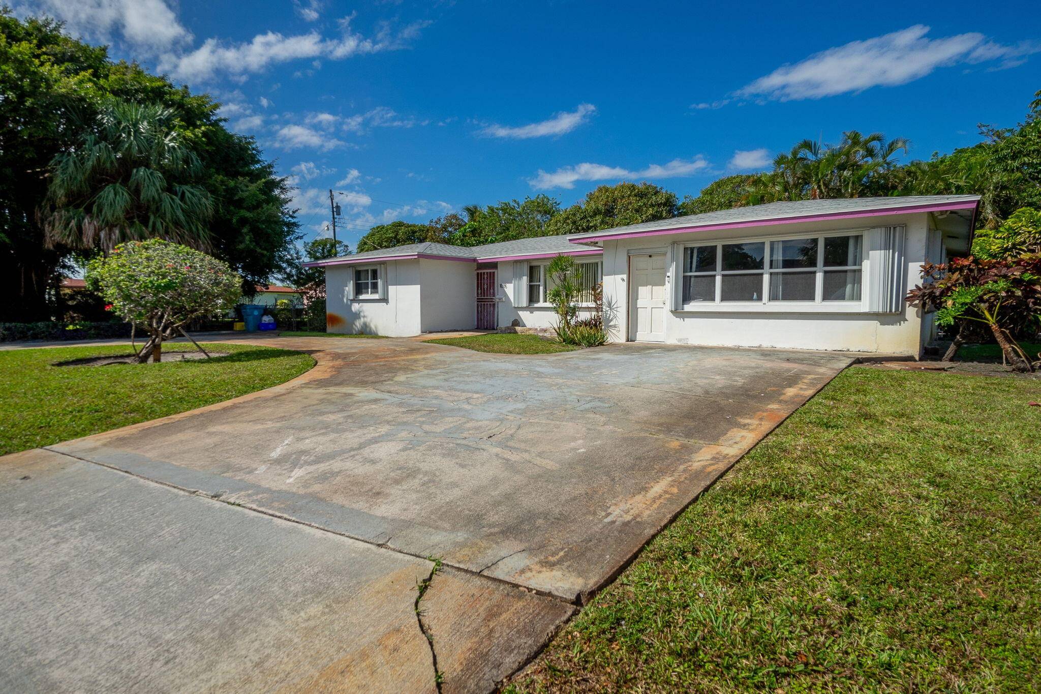 Boynton Beach, FL 33435,1015 NW 3rd ST