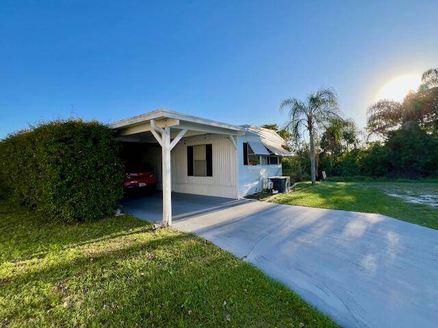 Port Saint Lucie, FL 34952,23 San Pablo LN