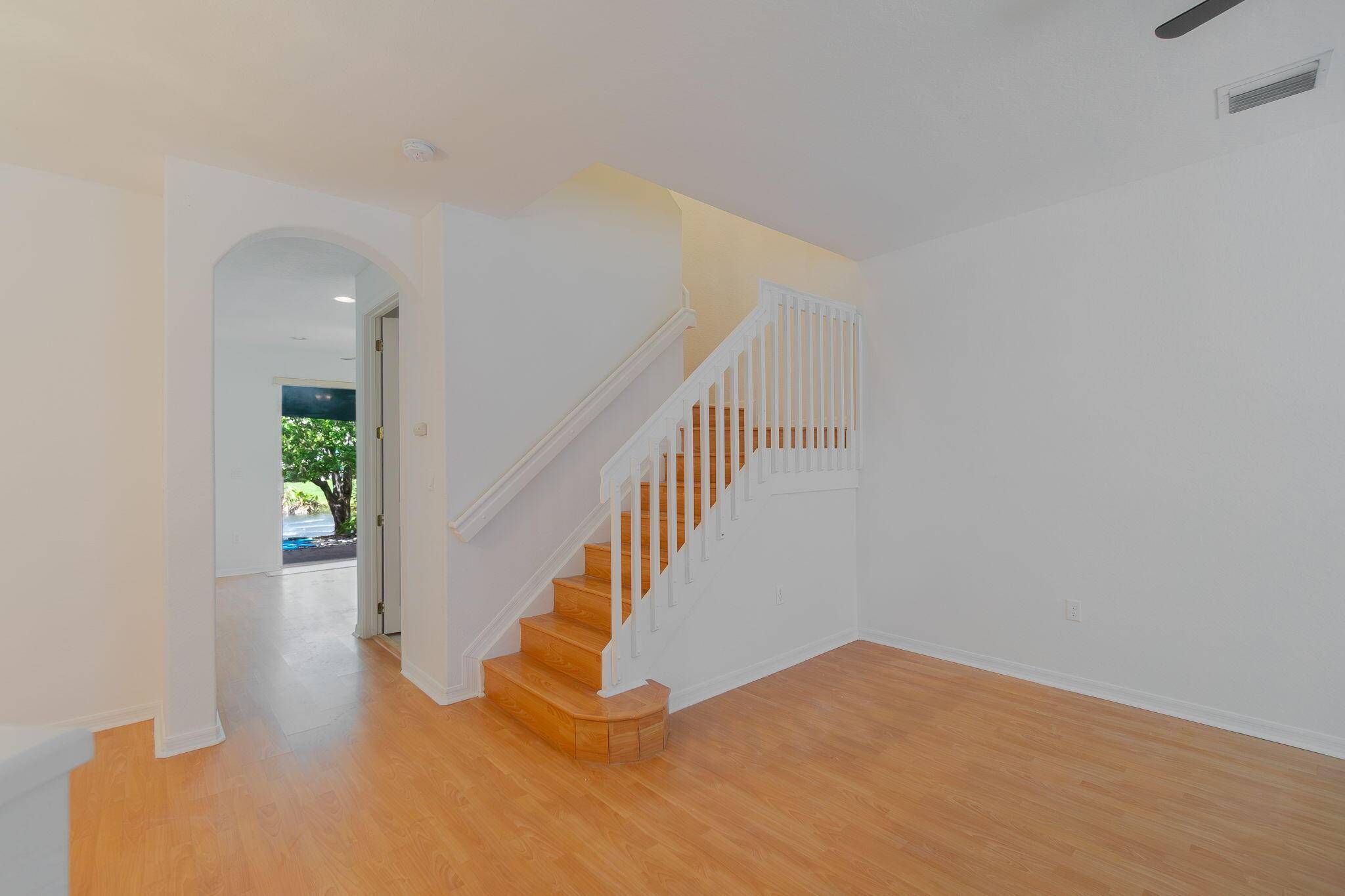 Boynton Beach, FL 33426,123 Lake Monterey CIR