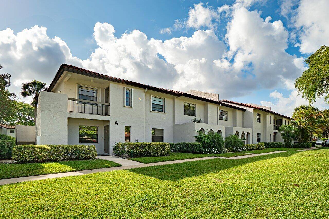 Boca Raton, FL 33428,9232 Pecky Cypress LN 2-E