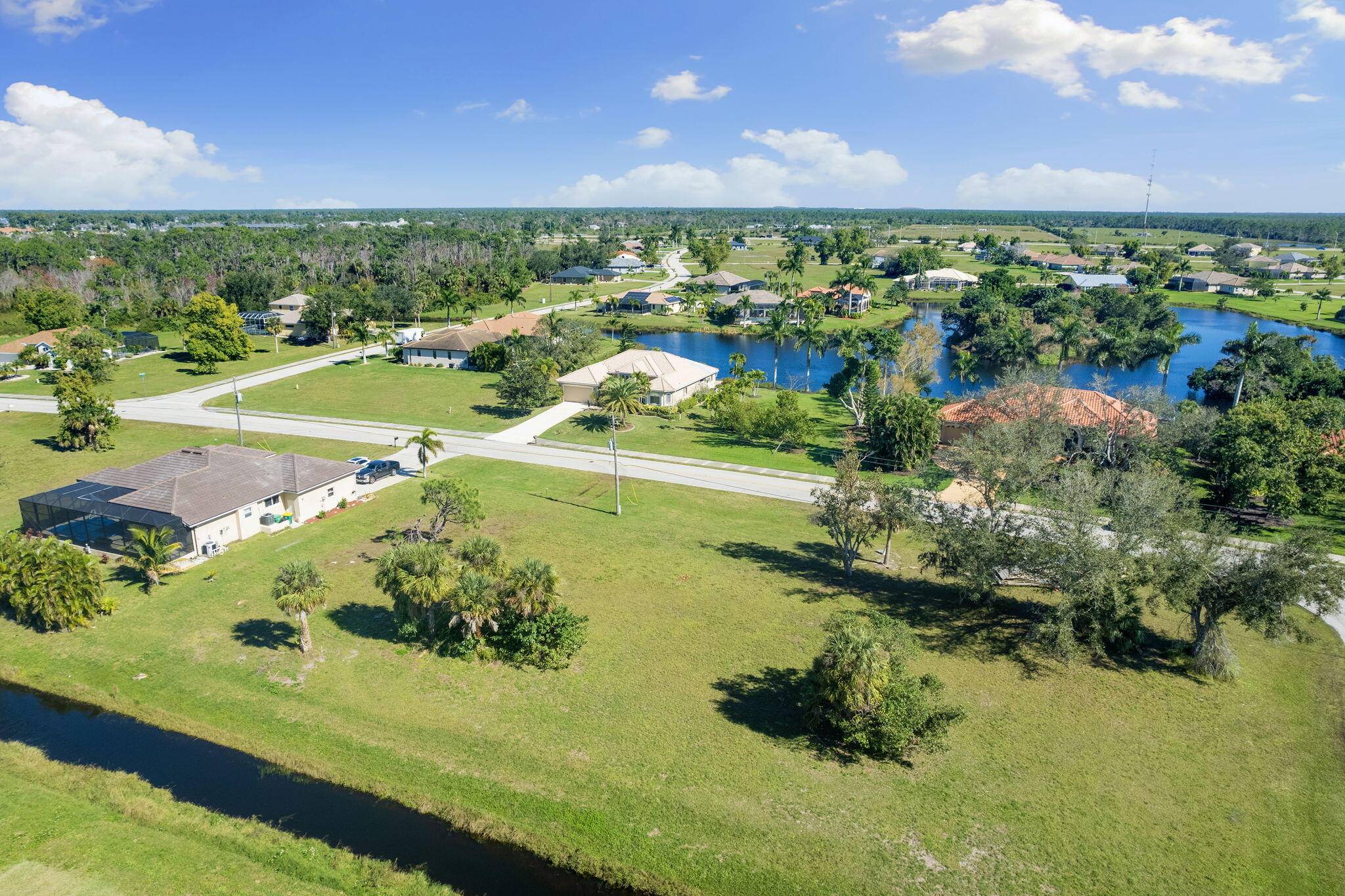Punta Gorda, FL 33955,17247 Carroway LN