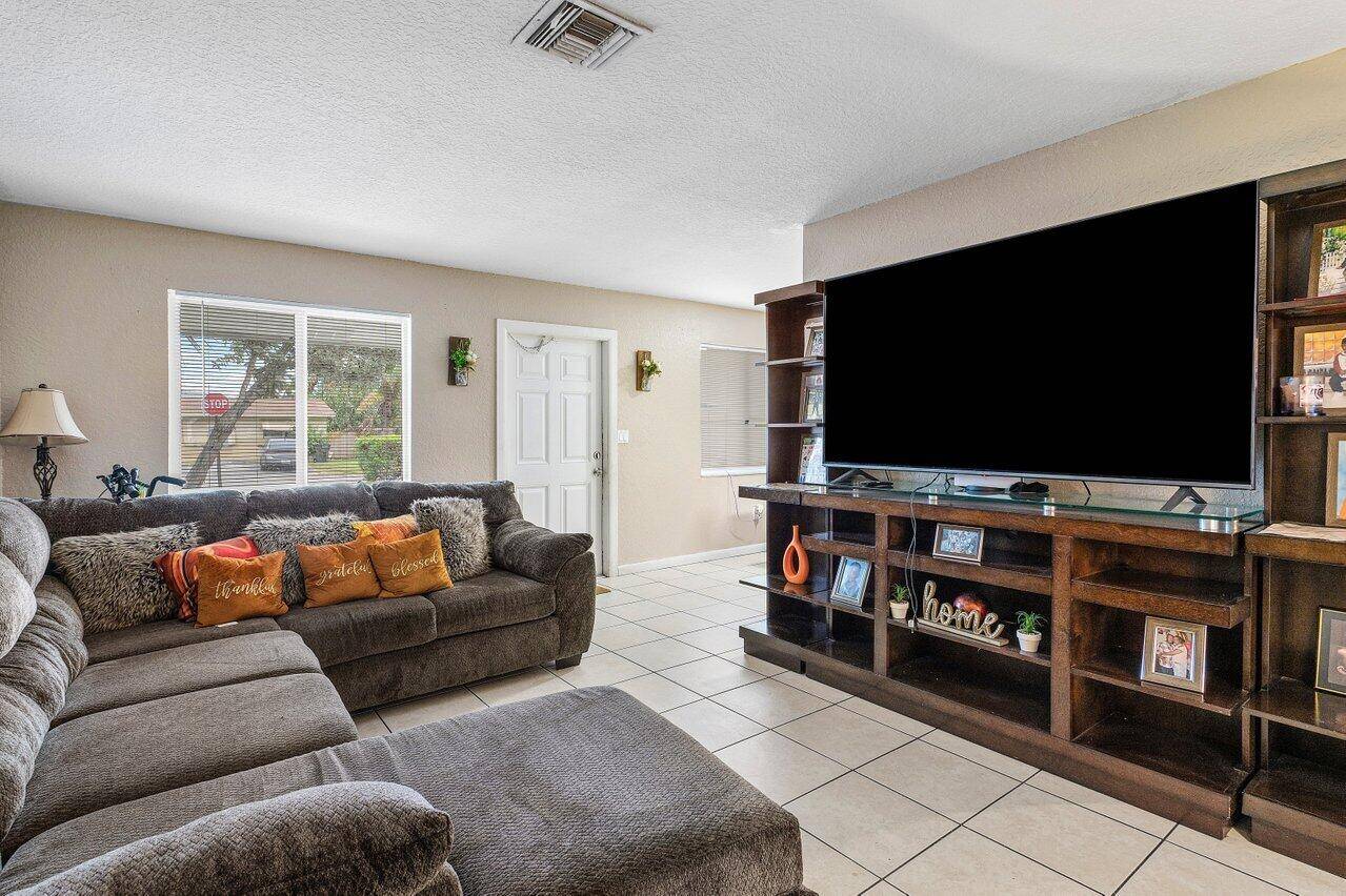 Delray Beach, FL 33483,1040 Miami BLVD 1,2,3